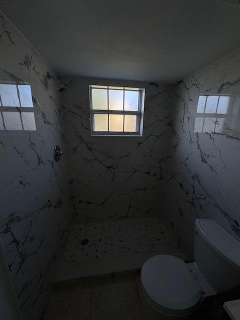 MIDPORT PLACE II, A CONDOMINIUM - Residential Lease