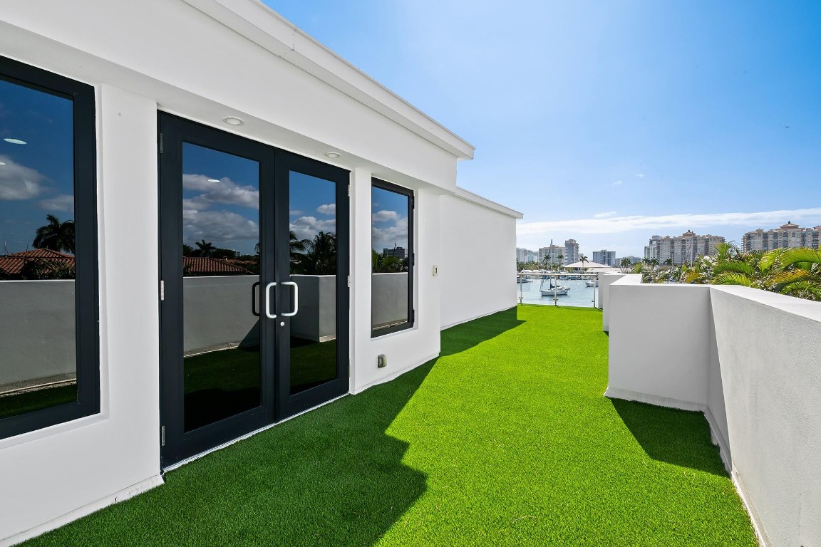 Coral Ridge - Residential