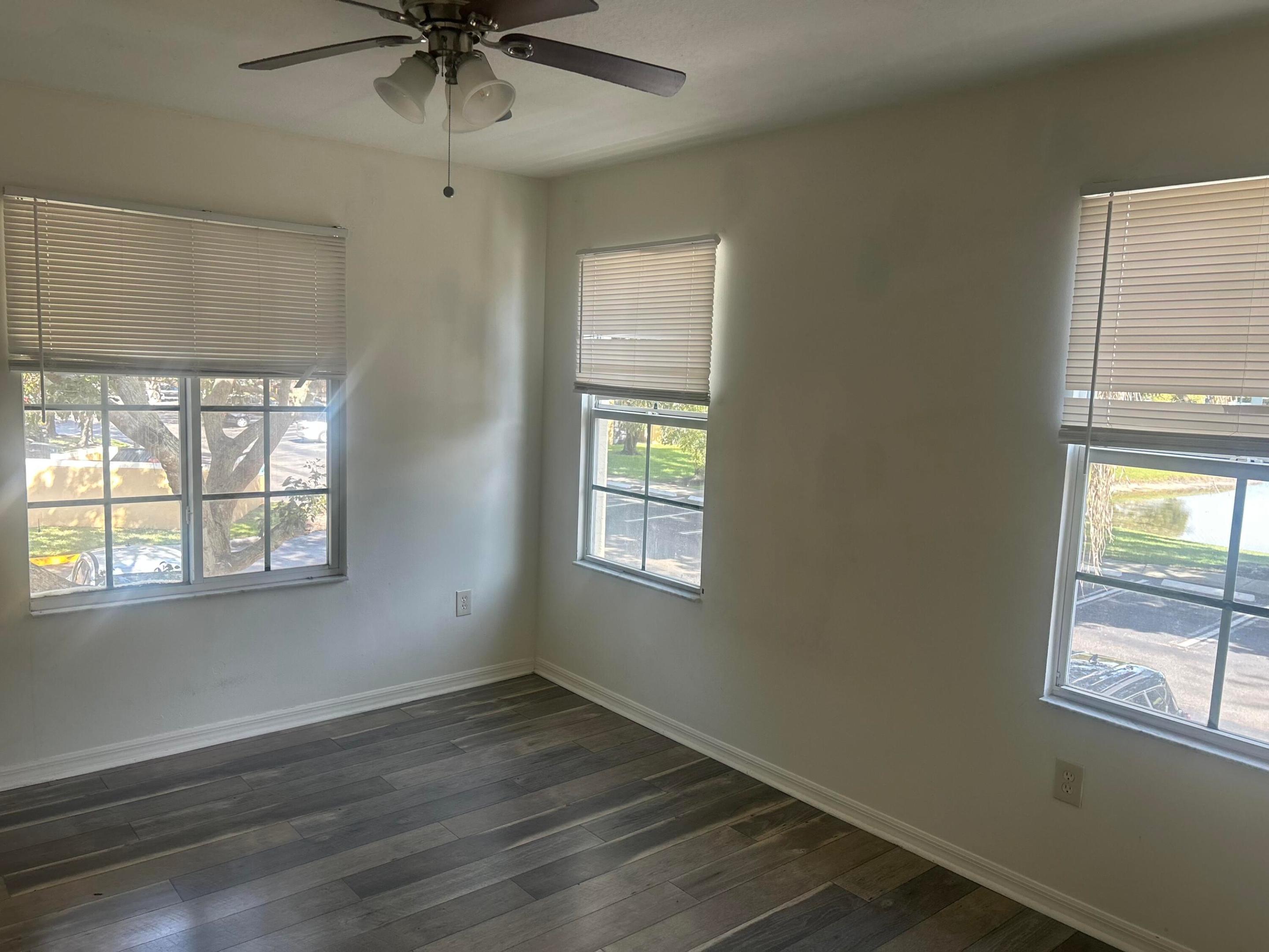 EMERALD ISLE AT LAGUNA LAKES CONDO - Residential Lease
