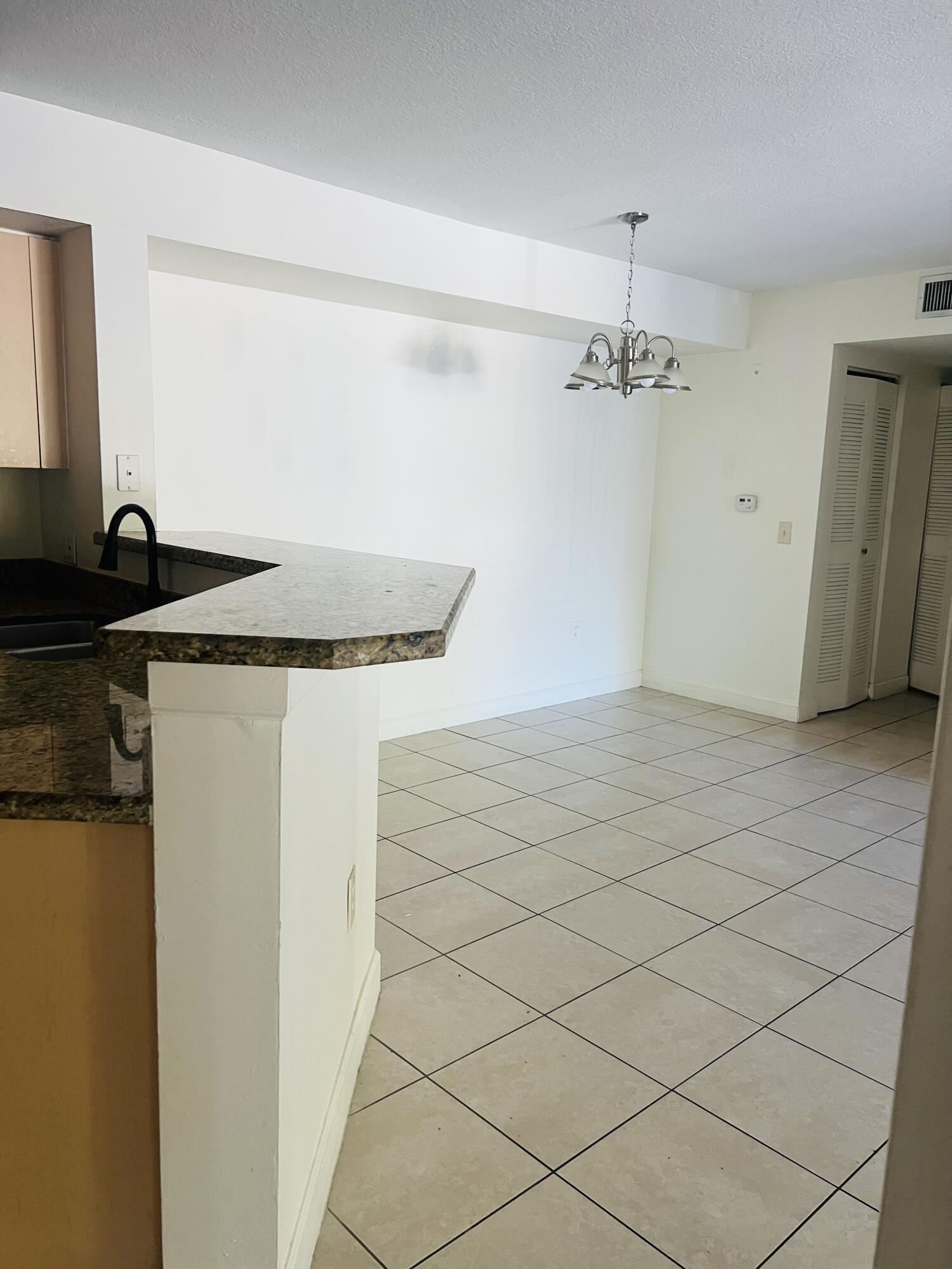 EMERALD ISLE AT LAGUNA LAKES CONDO - Residential Lease