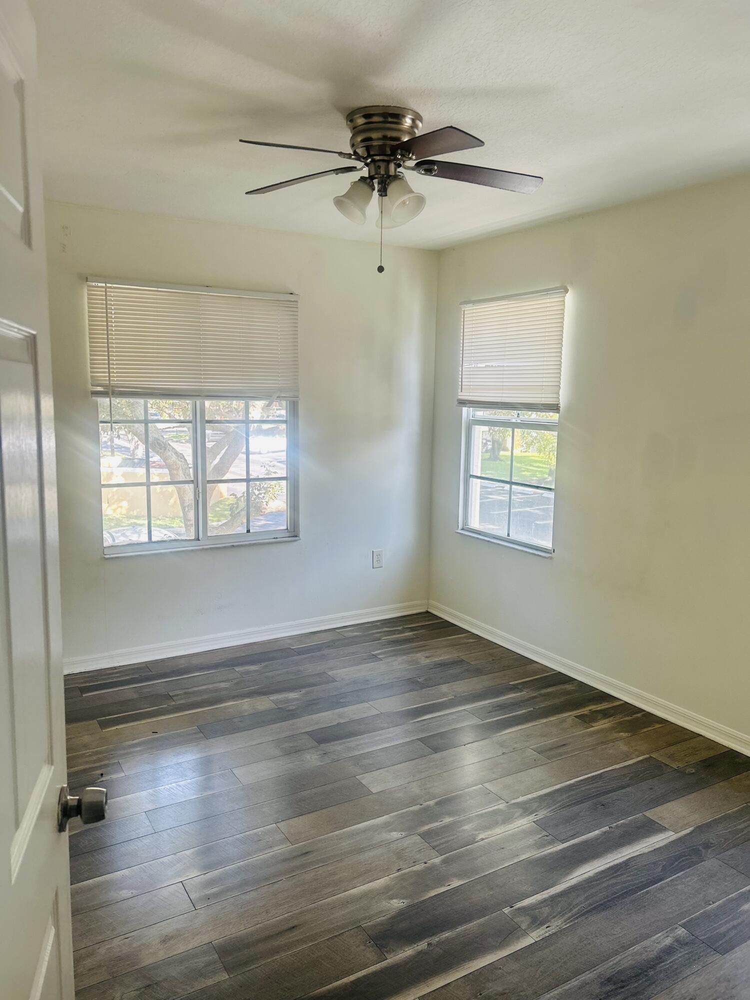 EMERALD ISLE AT LAGUNA LAKES CONDO - Residential Lease