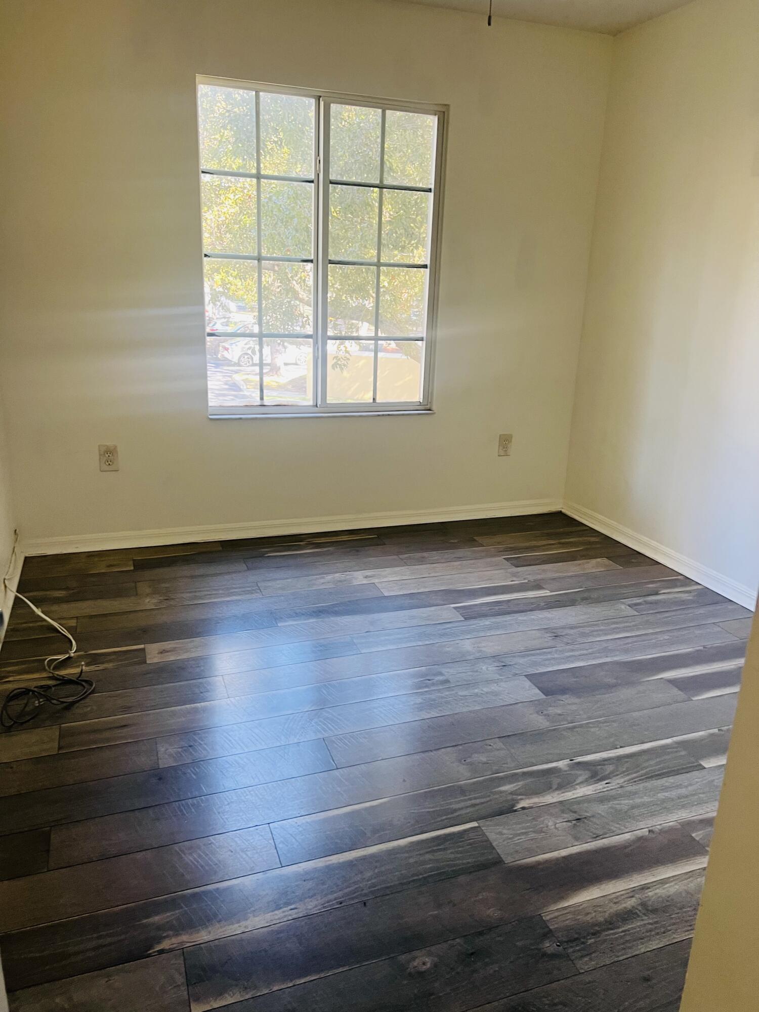 EMERALD ISLE AT LAGUNA LAKES CONDO - Residential Lease