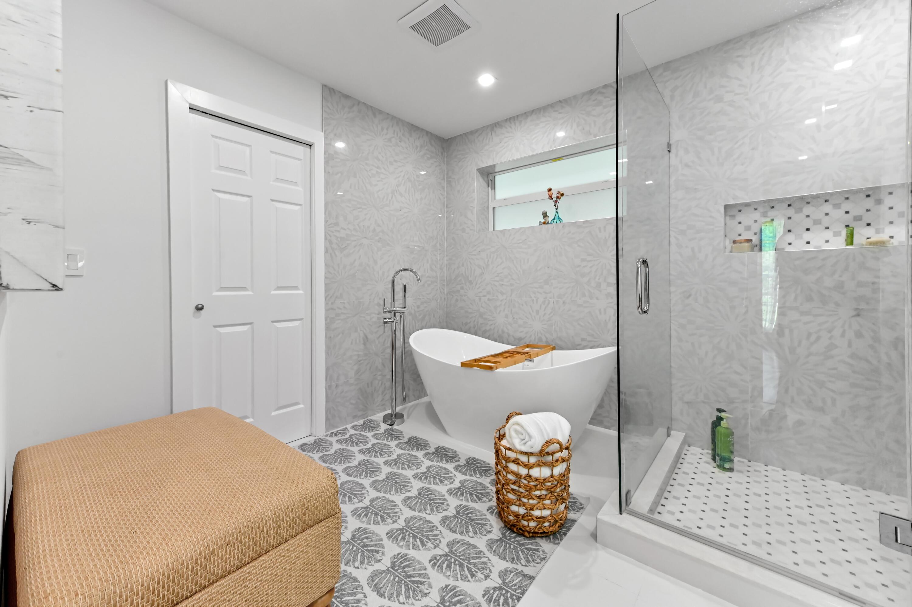 CORAL SPRINGS HILLS - Residential