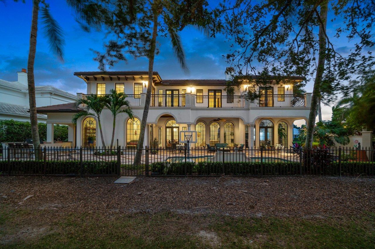ROYAL PALM YACHT & COUNTRY CLUB - Residential
