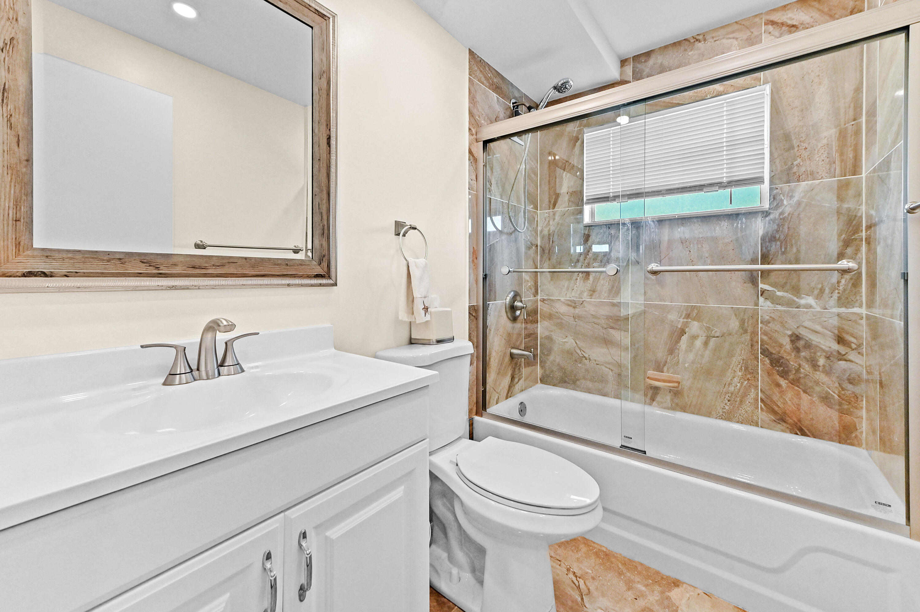 KINGS POINT FLANDERS CONDOS - Residential