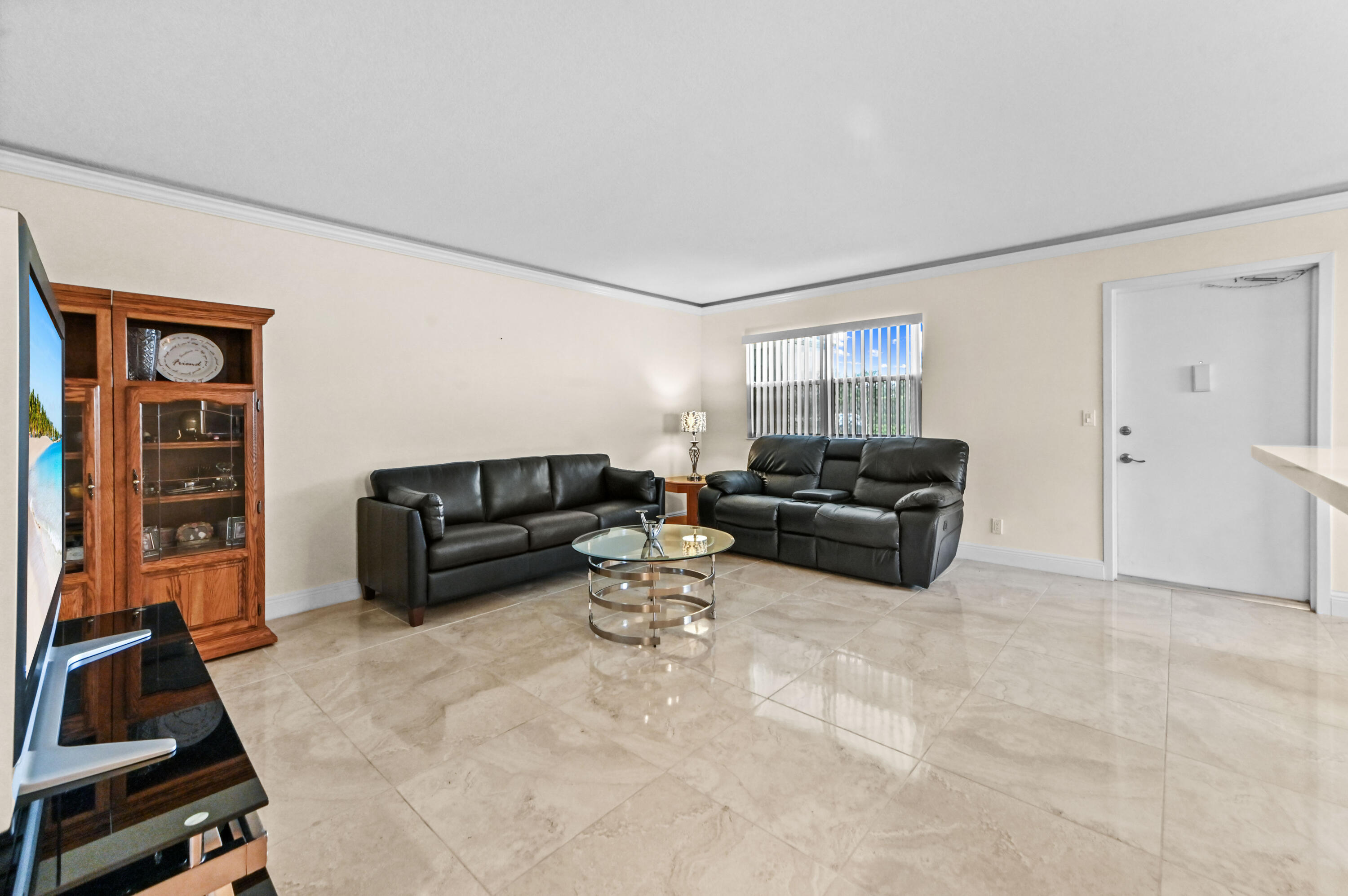 KINGS POINT FLANDERS CONDOS - Residential