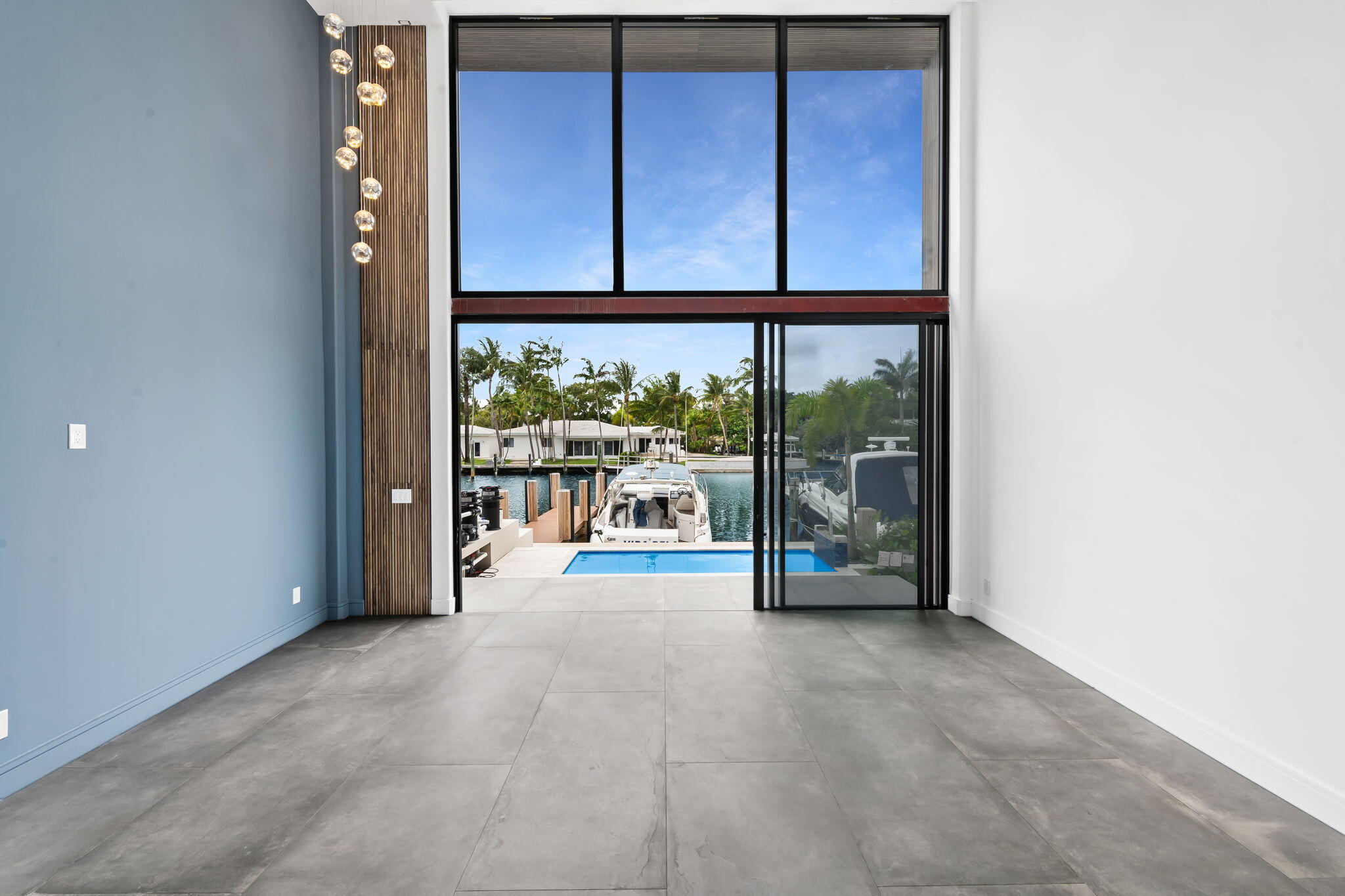 VICTORIA ISLES - Residential