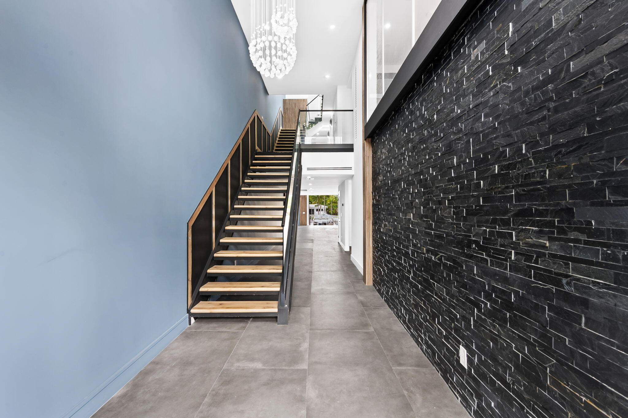 VICTORIA ISLES - Residential