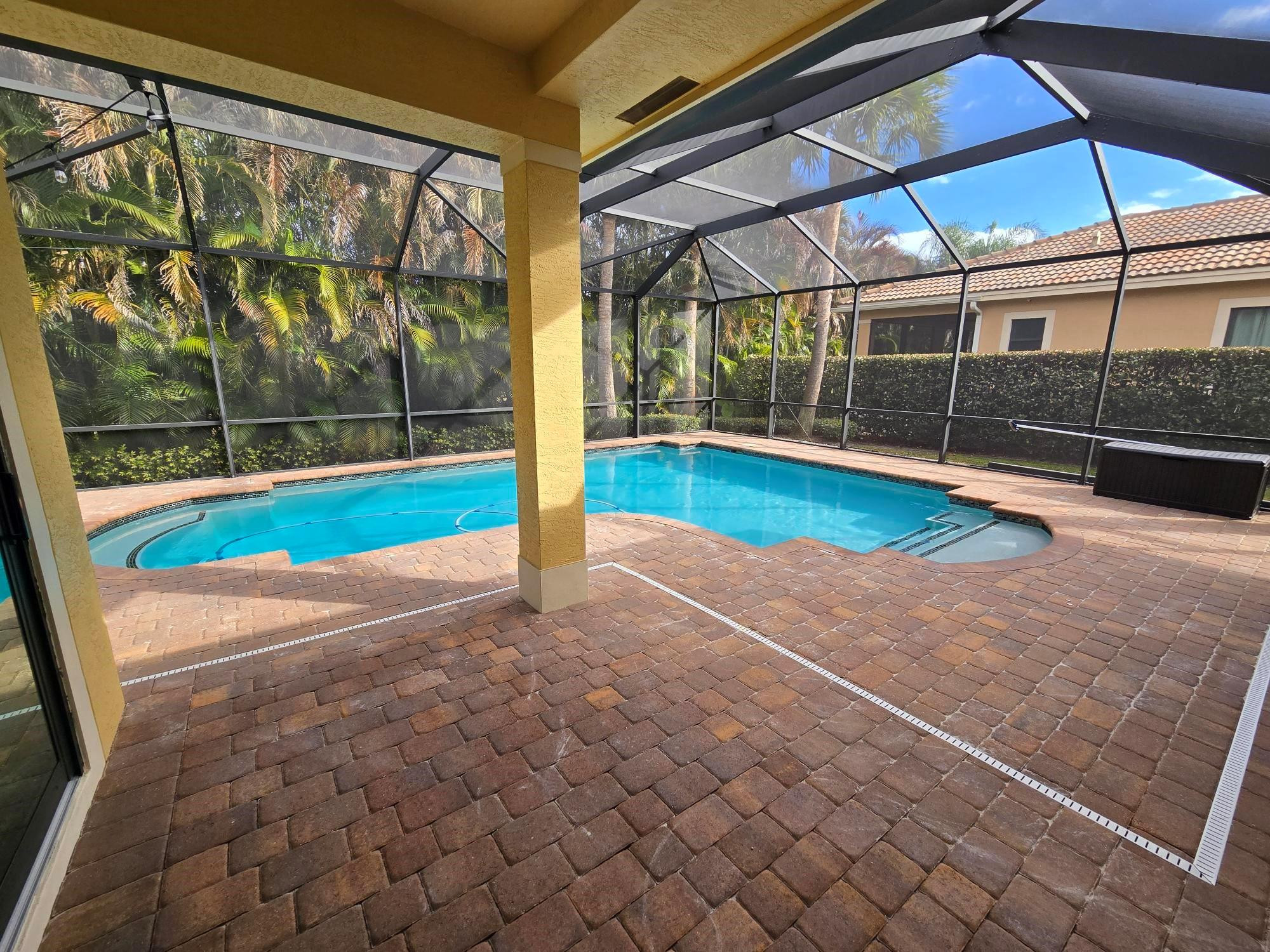 THE FALLS OF JENSEN BEACH - Residential Lease