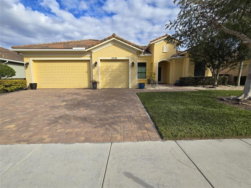 THE FALLS OF JENSEN BEACH - Residential Lease
