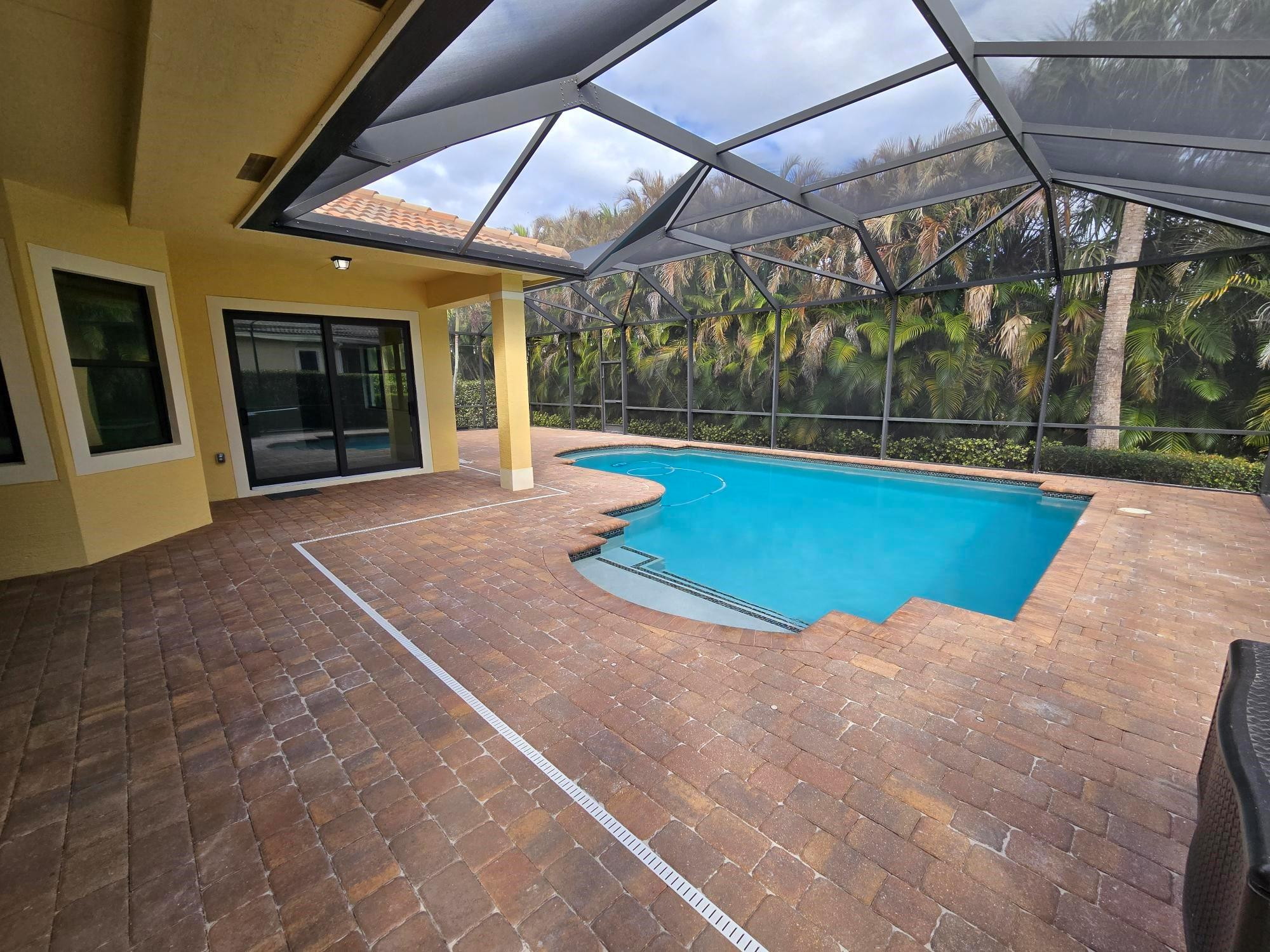 THE FALLS OF JENSEN BEACH - Residential Lease