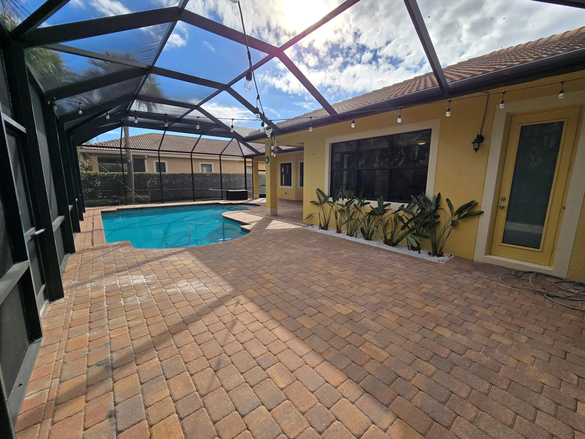 THE FALLS OF JENSEN BEACH - Residential Lease