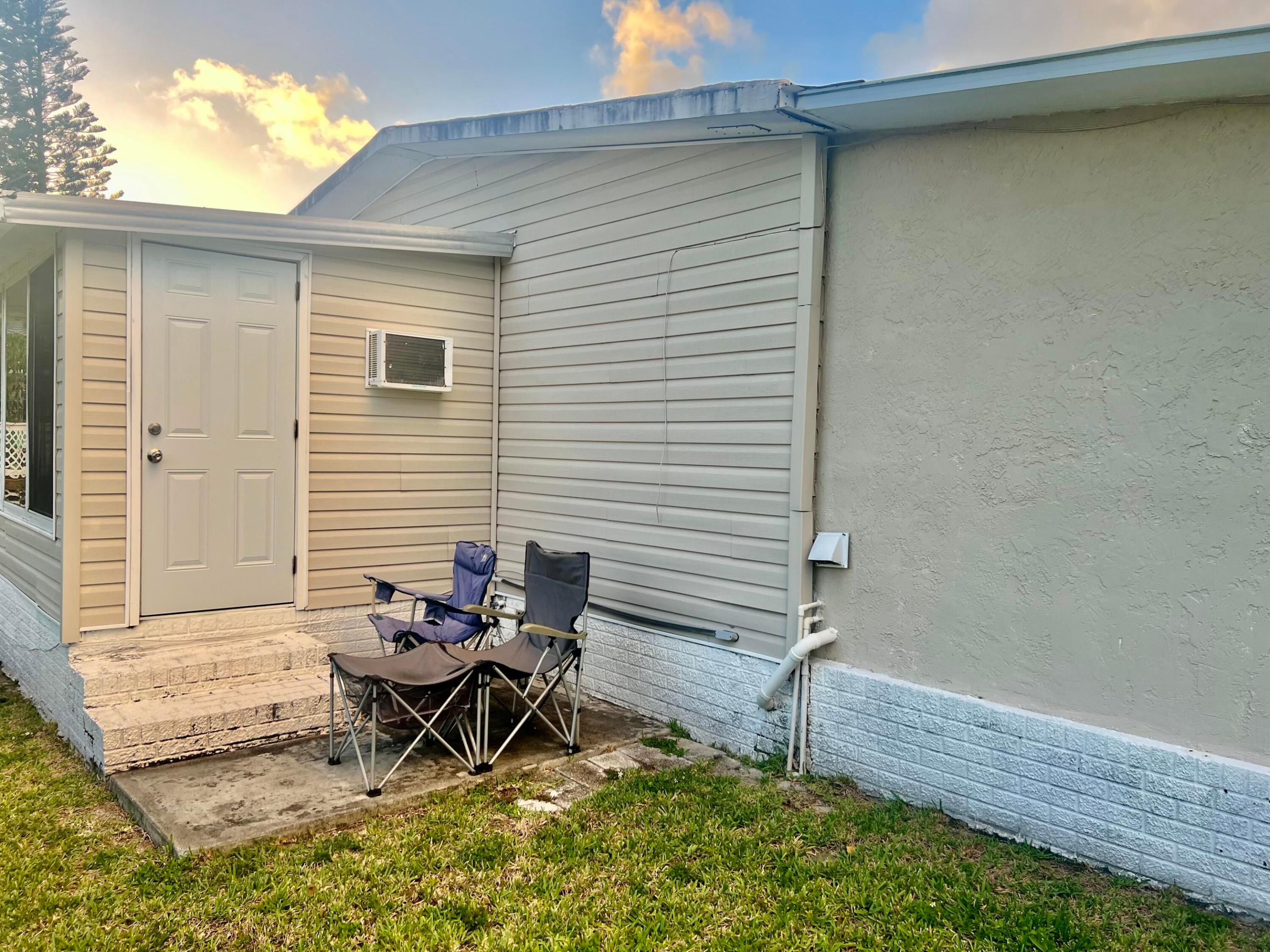 TALLOWWOOD ISLE - Residential