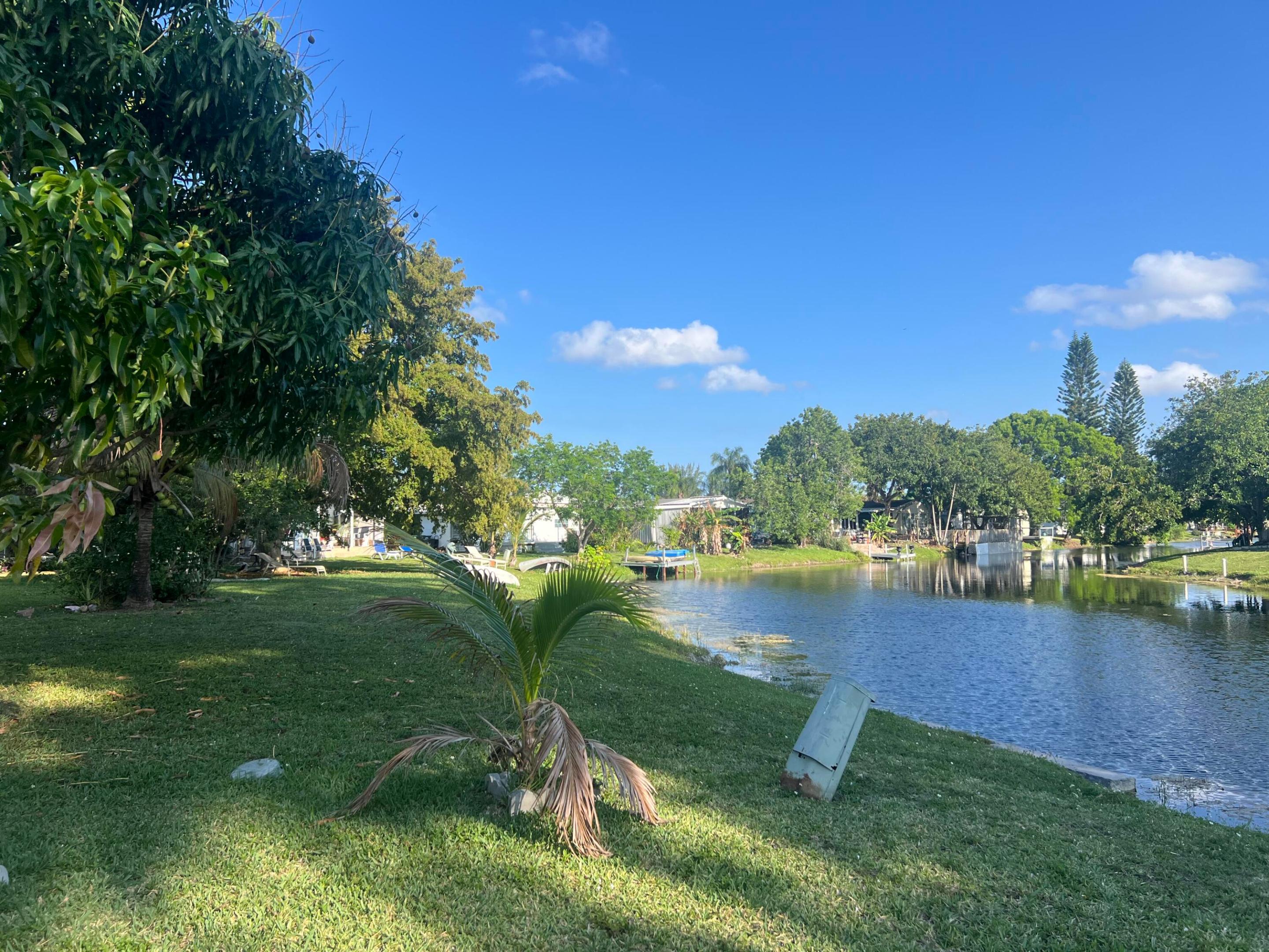TALLOWWOOD ISLE - Residential