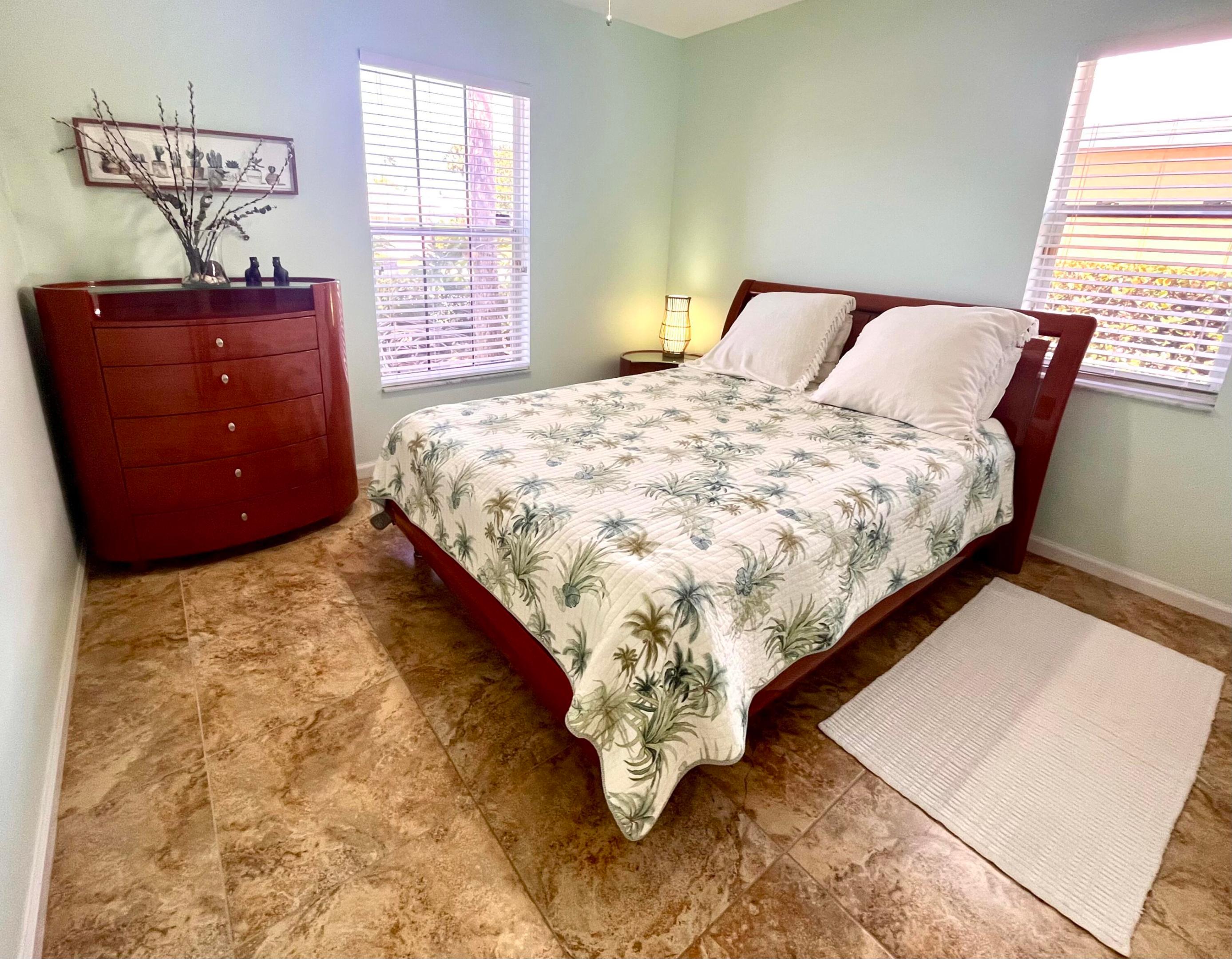LAKEFIELD OF THE LANDINGS AT WELLINGTON 2B - Residential Lease