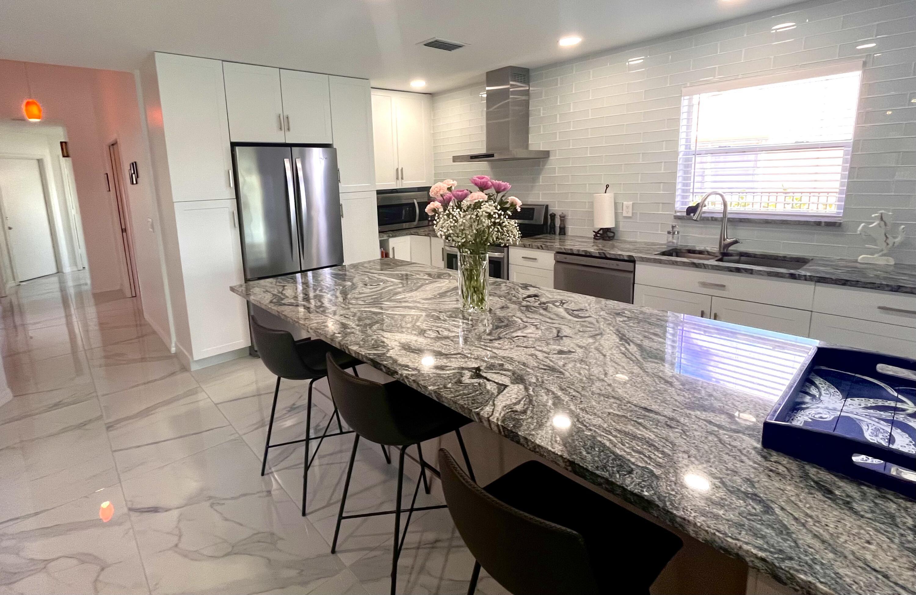 LAKEFIELD OF THE LANDINGS AT WELLINGTON 2B - Residential Lease