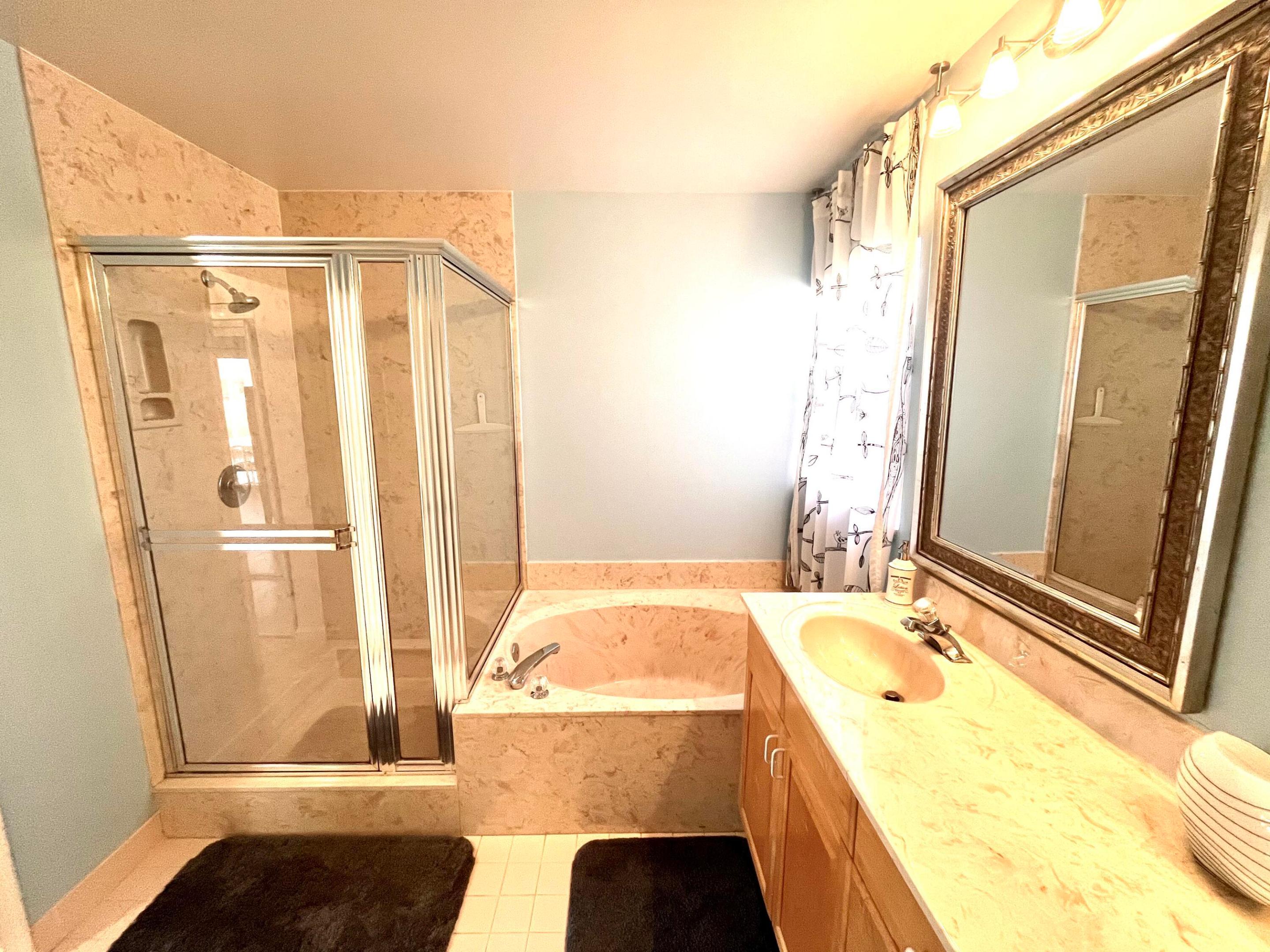 LAKEFIELD OF THE LANDINGS AT WELLINGTON 2B - Residential Lease