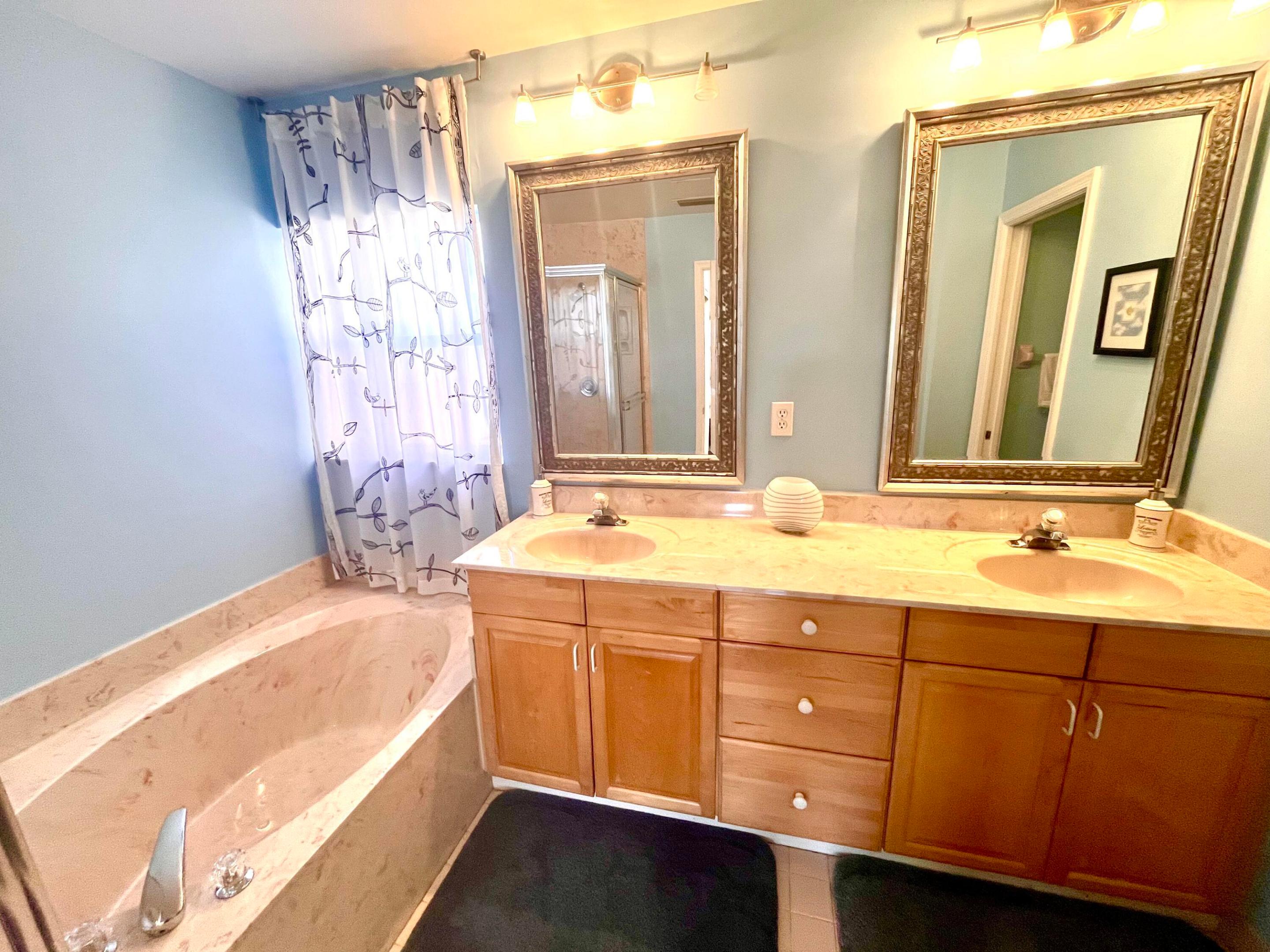 LAKEFIELD OF THE LANDINGS AT WELLINGTON 2B - Residential Lease