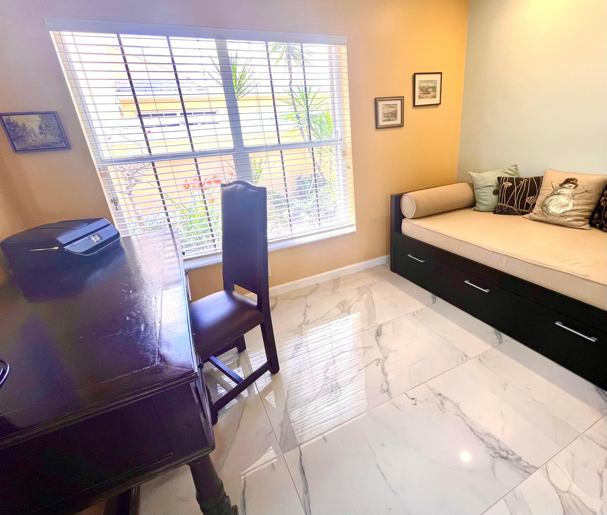 LAKEFIELD OF THE LANDINGS AT WELLINGTON 2B - Residential Lease