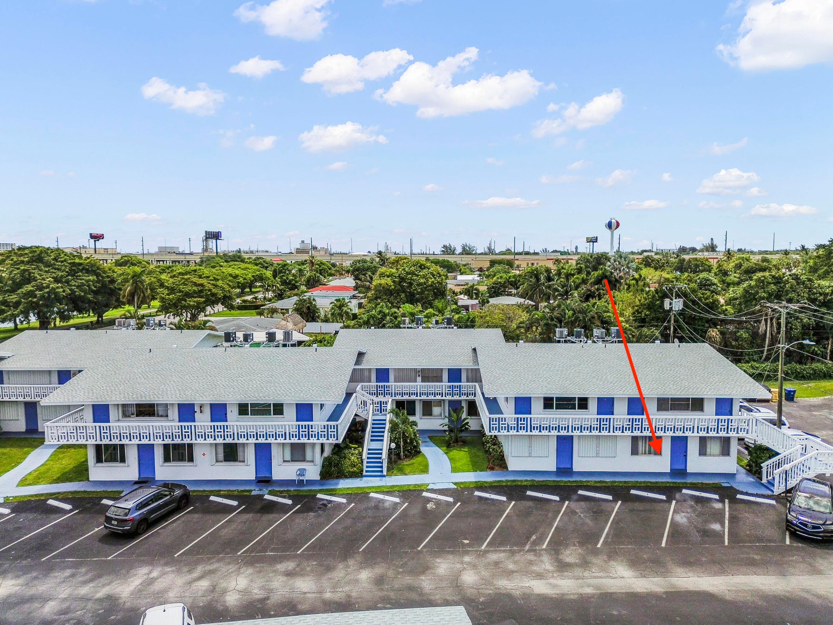 LAKESIDE POINT - Residential