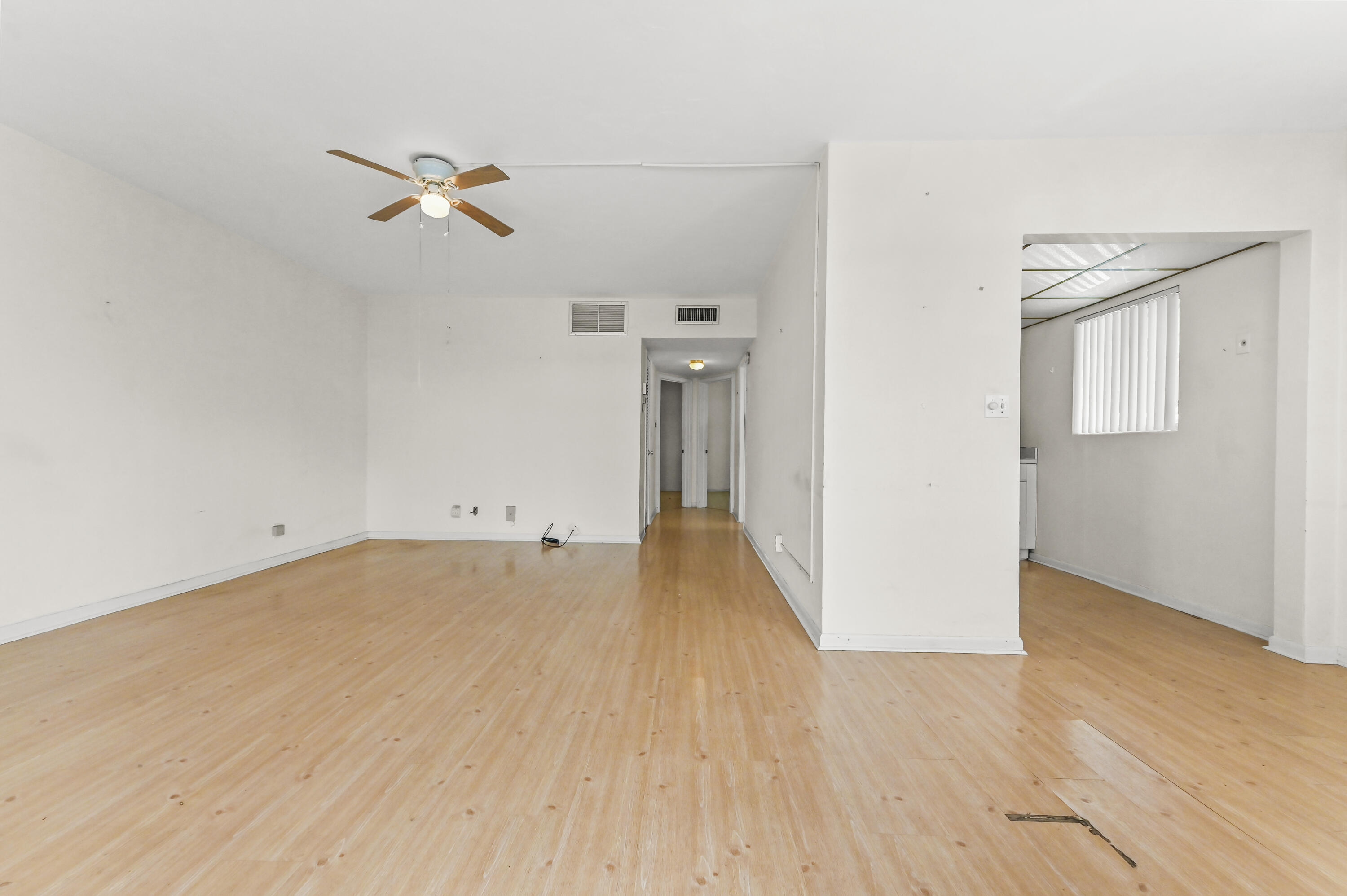 LAKESIDE POINT - Residential