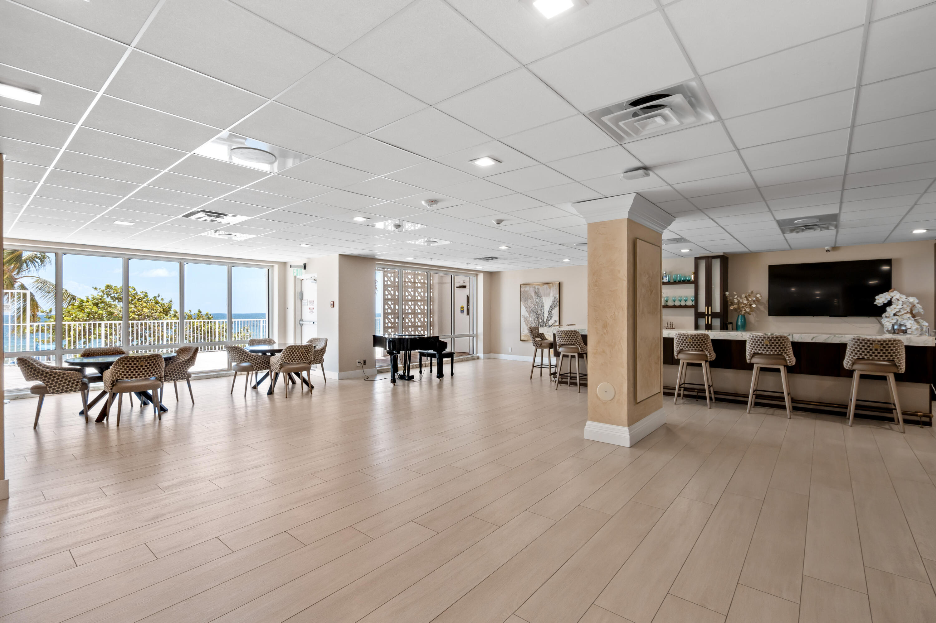 PLAYA DEL SOL CONDO - Residential