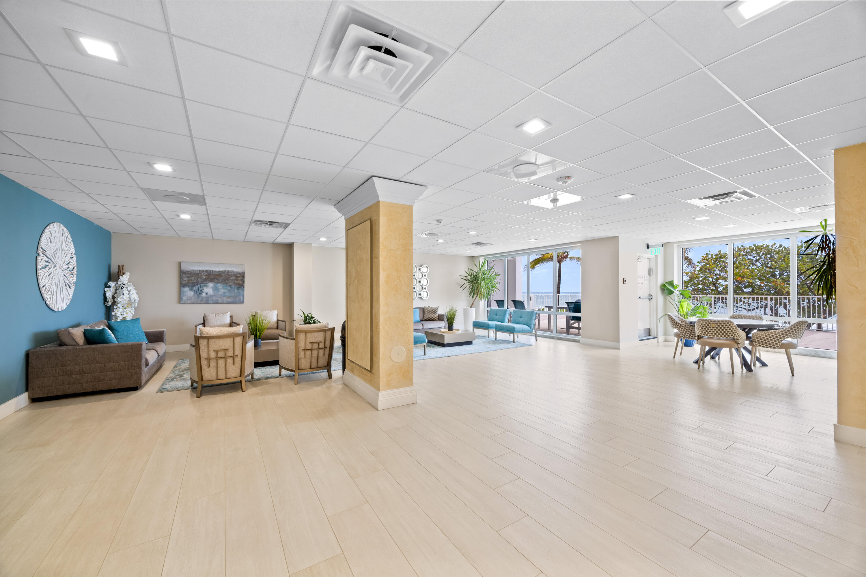 PLAYA DEL SOL CONDO - Residential