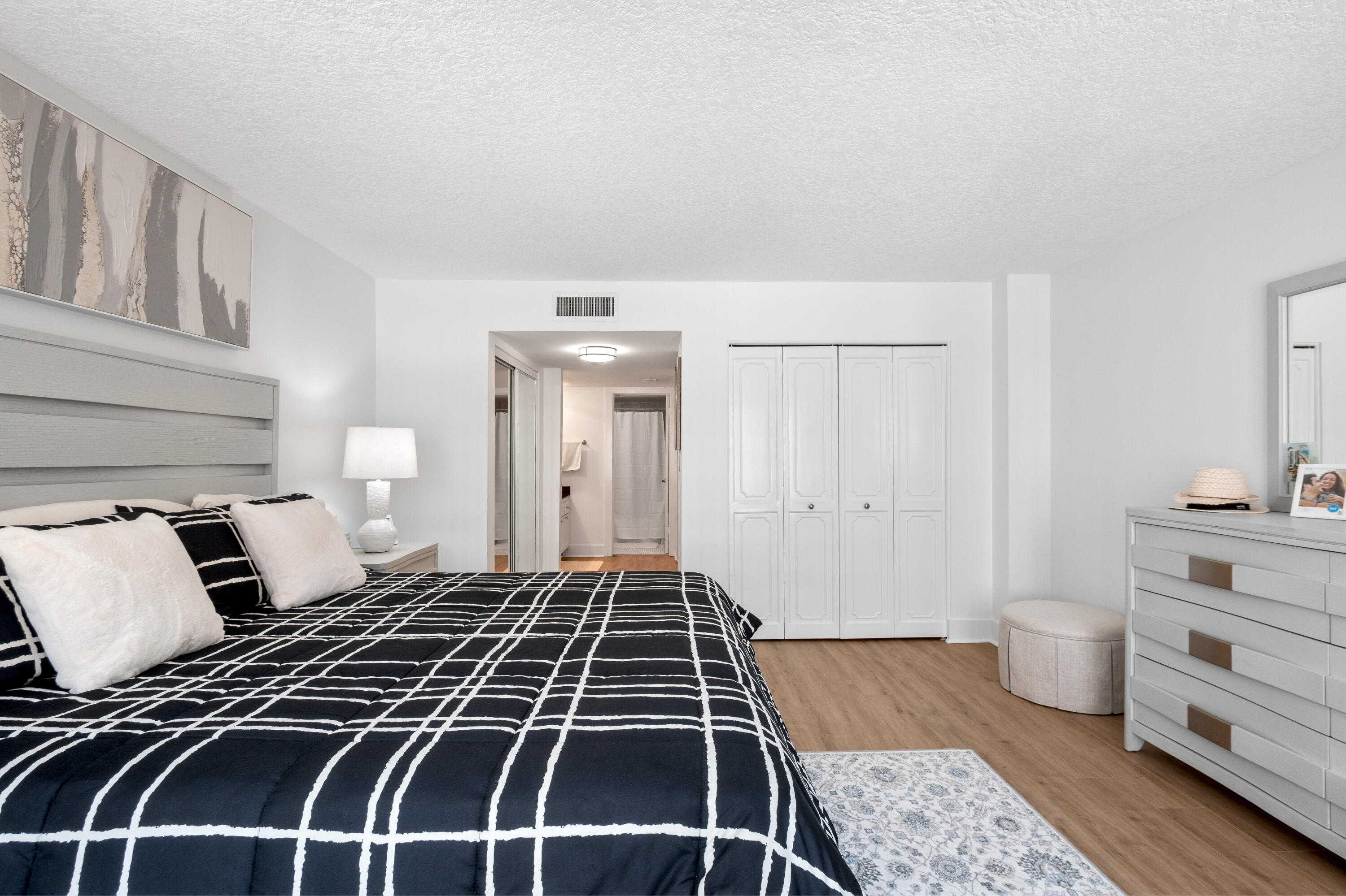 PLAYA DEL SOL CONDO - Residential