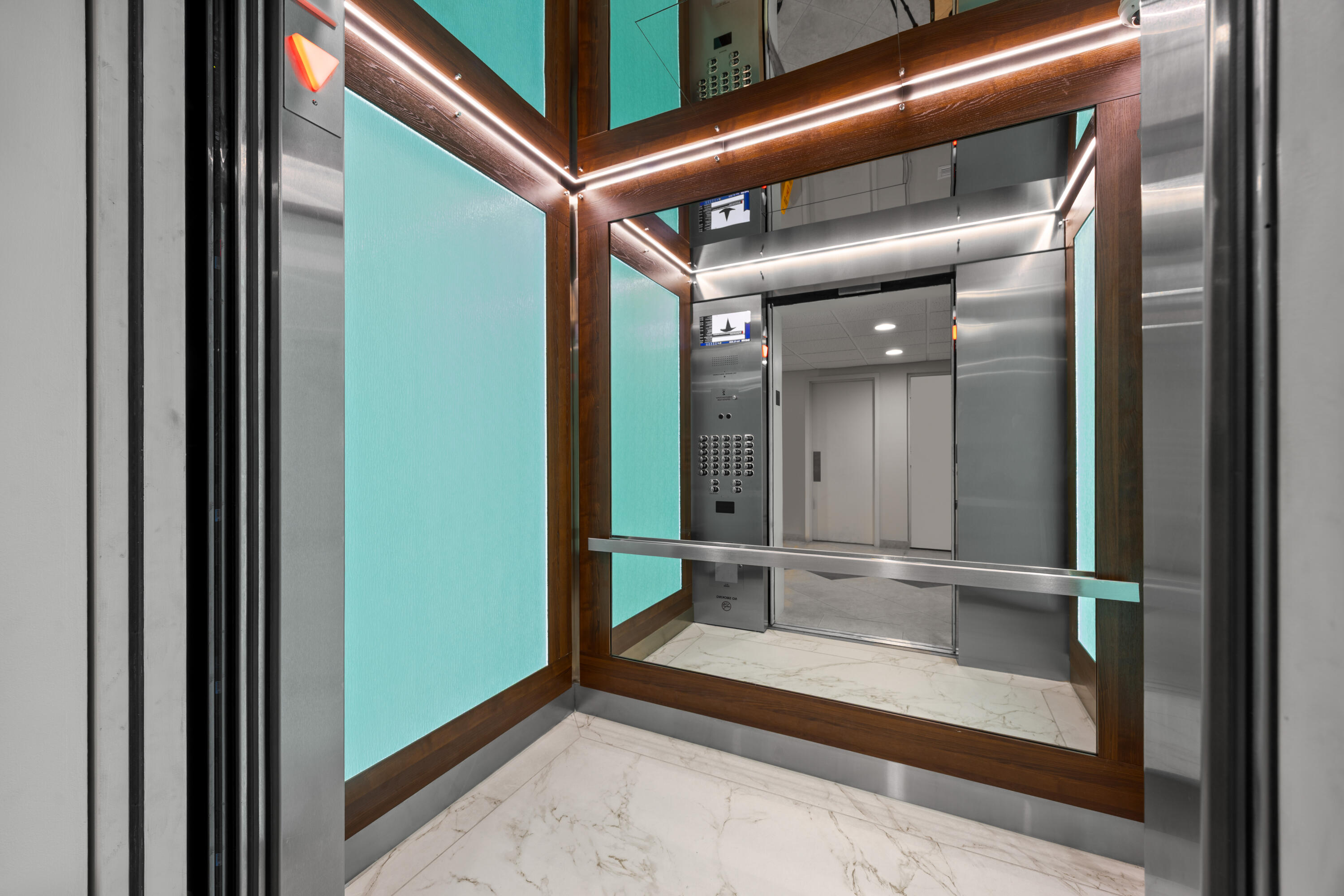 PLAYA DEL SOL CONDO - Residential