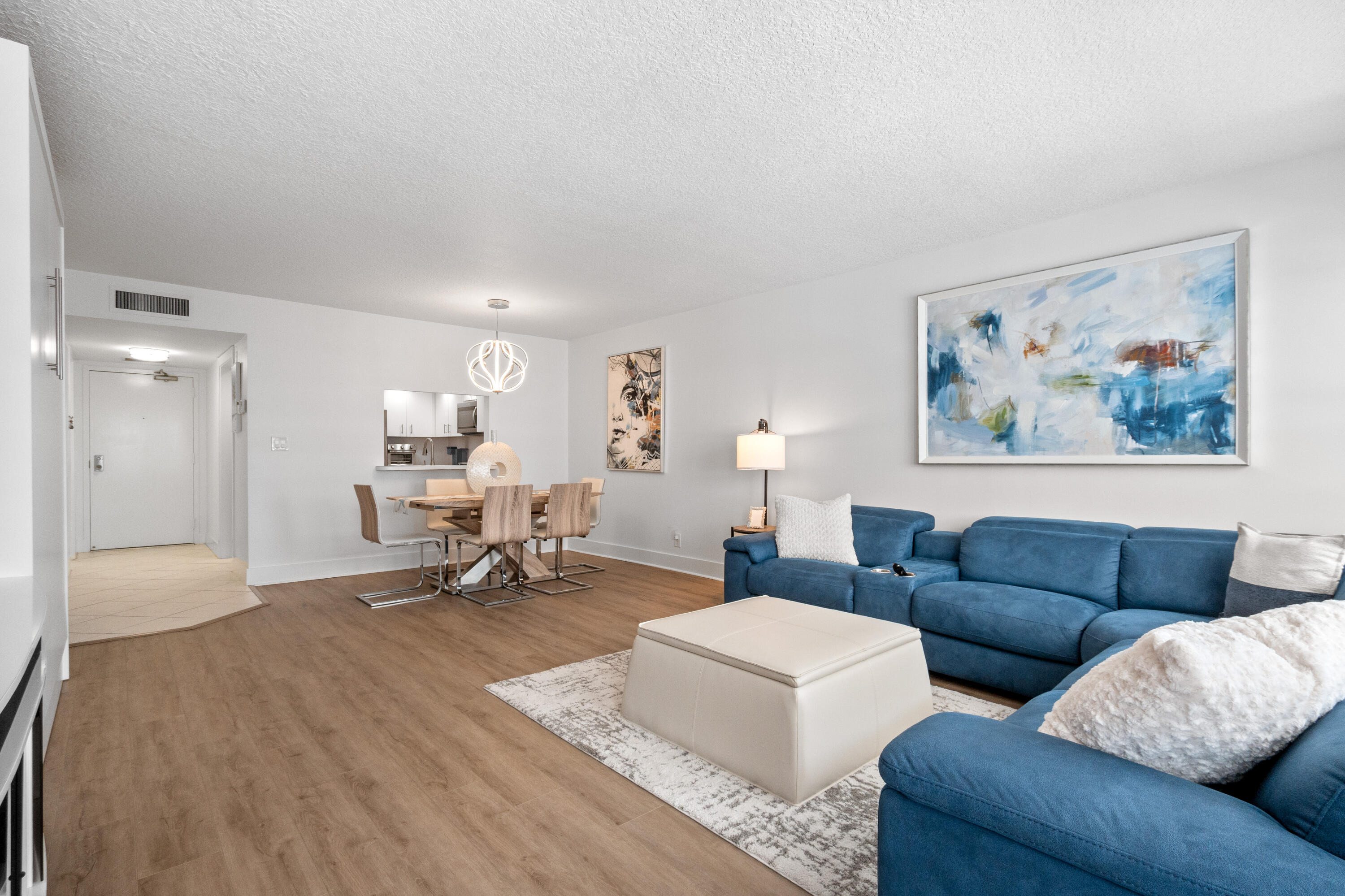 PLAYA DEL SOL CONDO - Residential