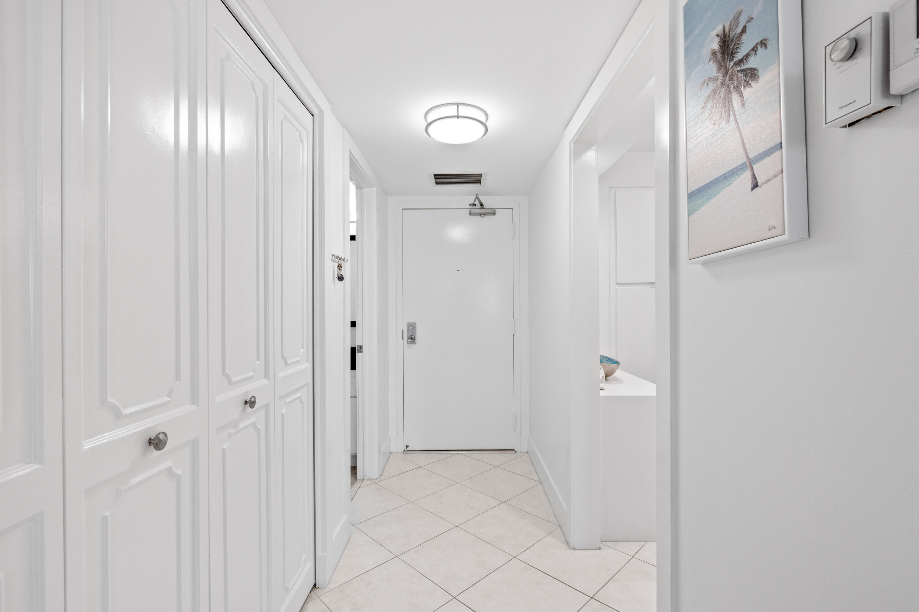 PLAYA DEL SOL CONDO - Residential