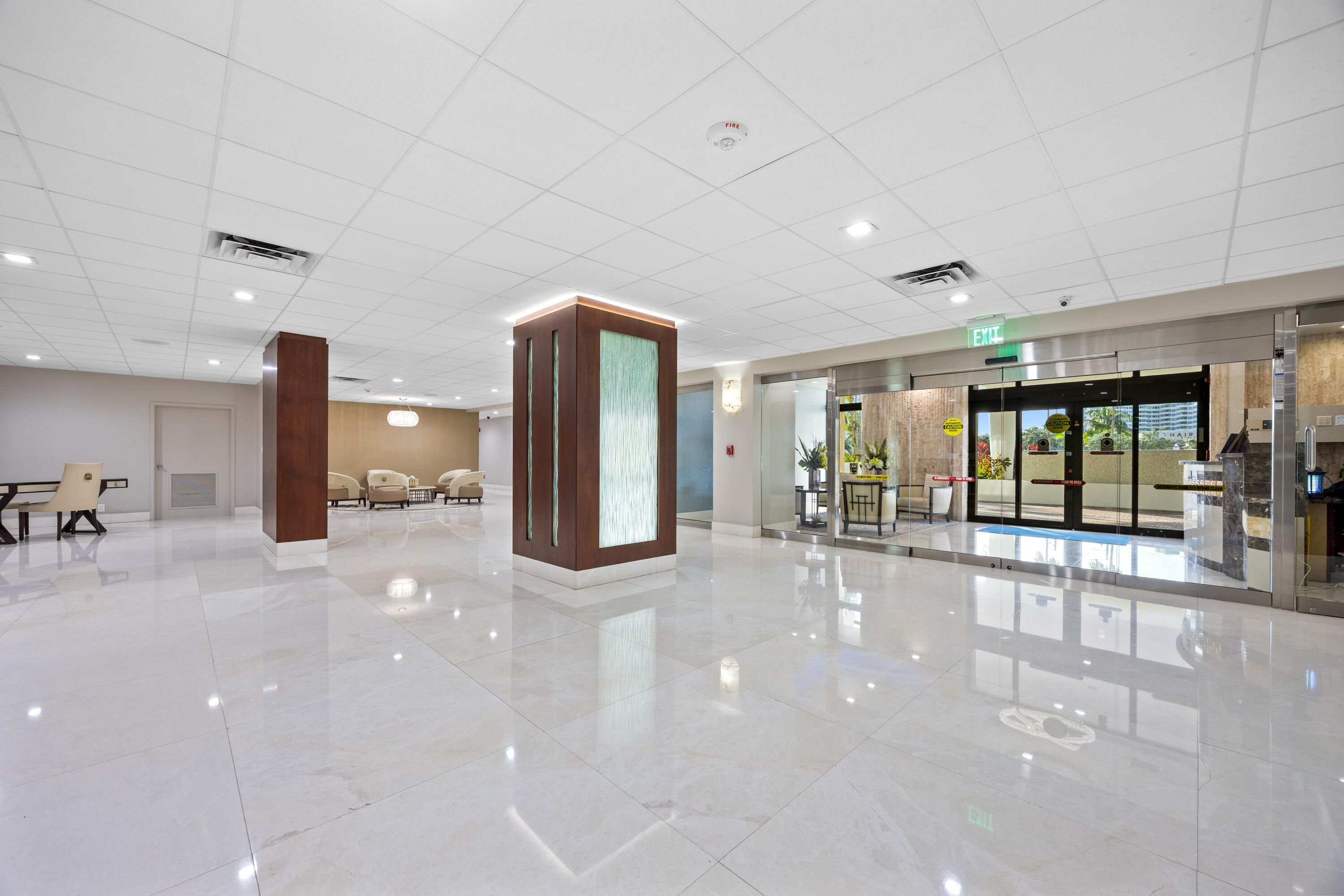 PLAYA DEL SOL CONDO - Residential