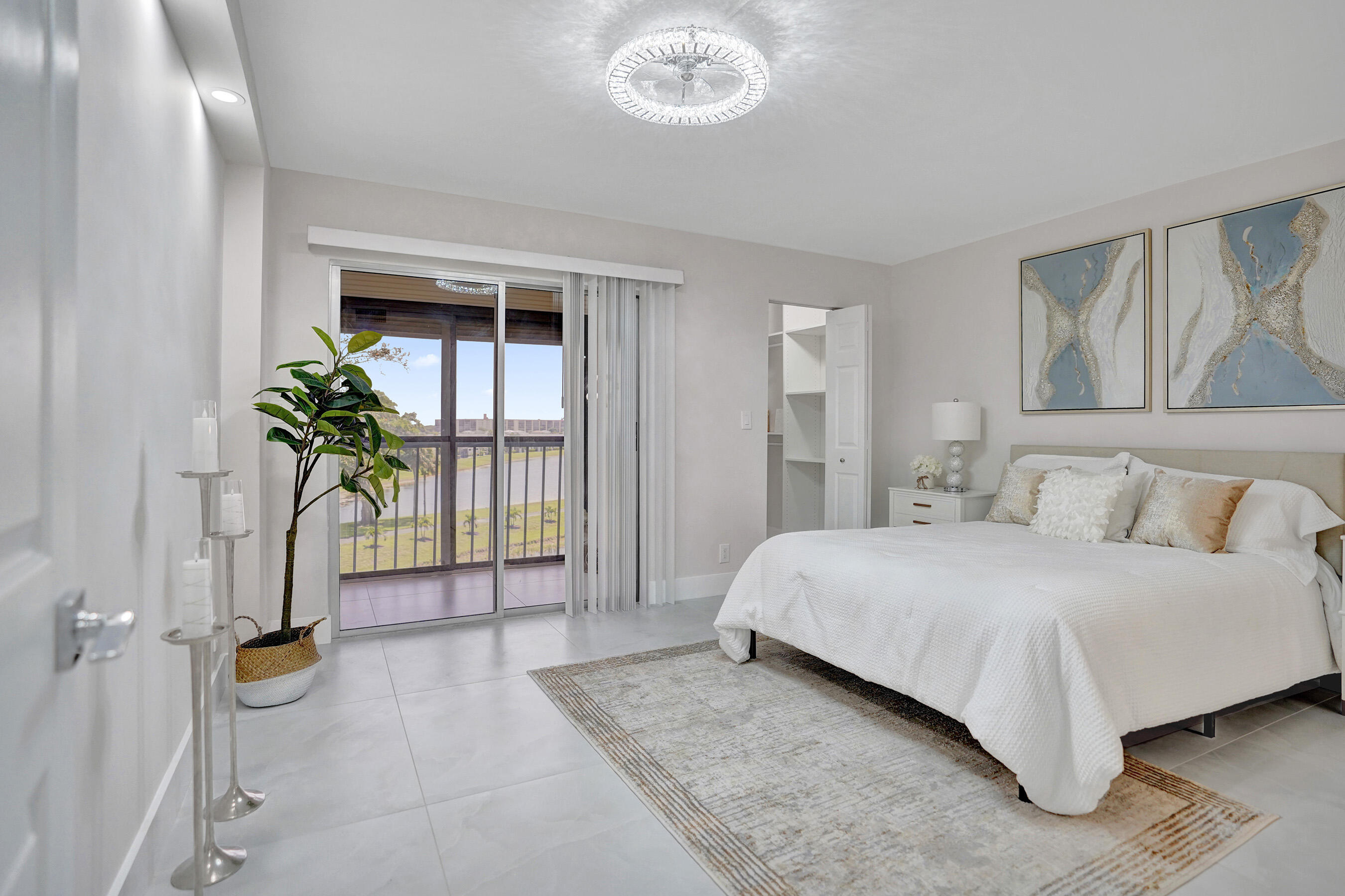 HUNTINGTON LAKES SEC THREE CONDOS - Residential