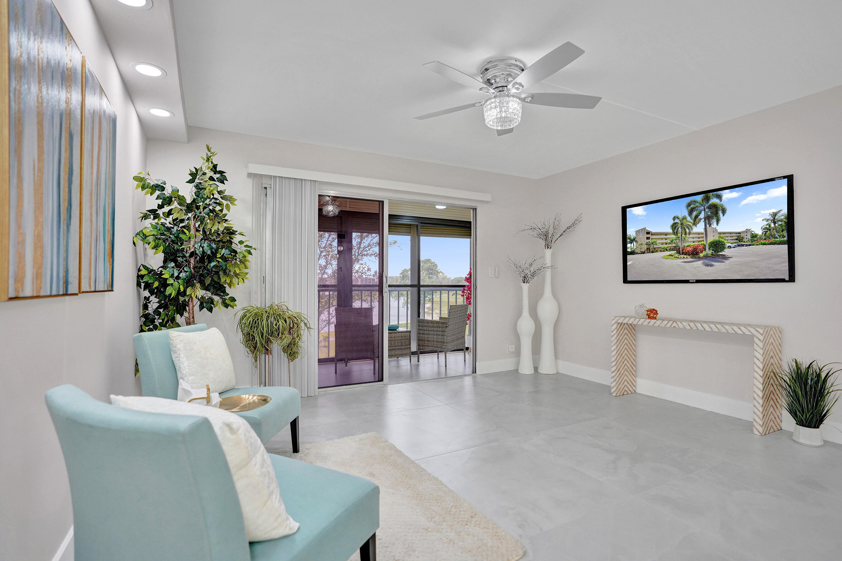 HUNTINGTON LAKES SEC THREE CONDOS - Residential