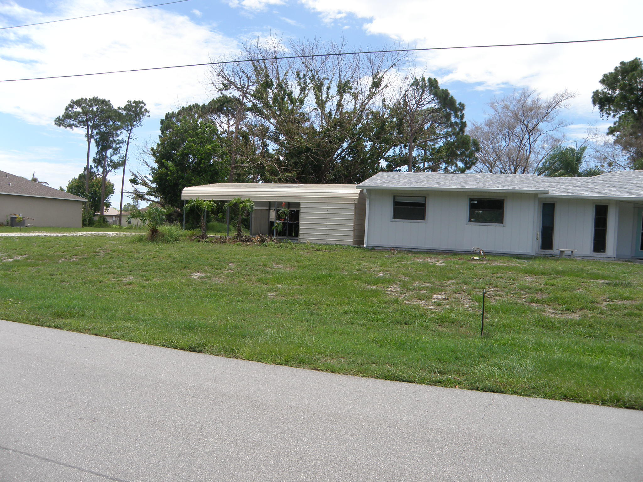 PORT ST LUCIE SECTION 13 - Residential