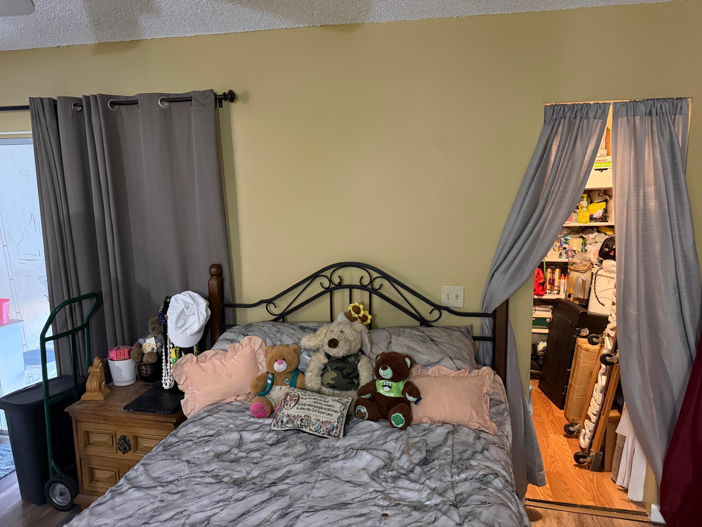 VILLAGE GREEN DORCHESTER CONDO - Residential Lease