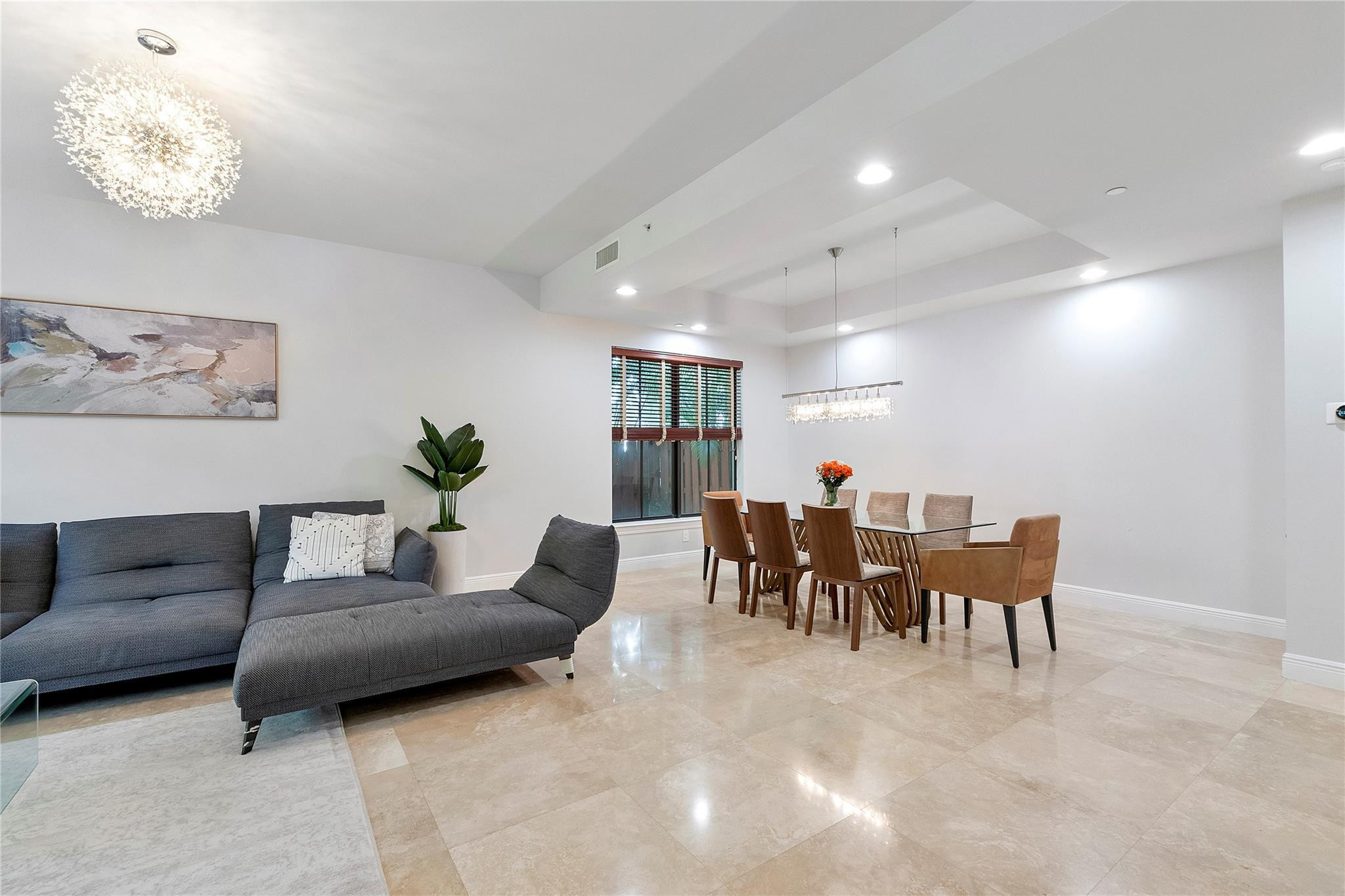 HOLMBERG & MC KEES - Residential