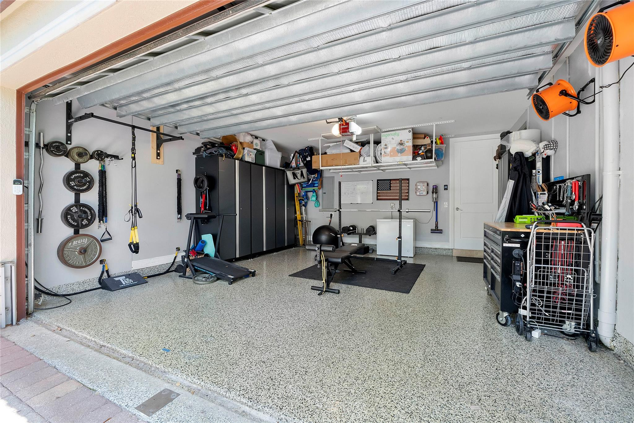 HOLMBERG & MC KEES - Residential