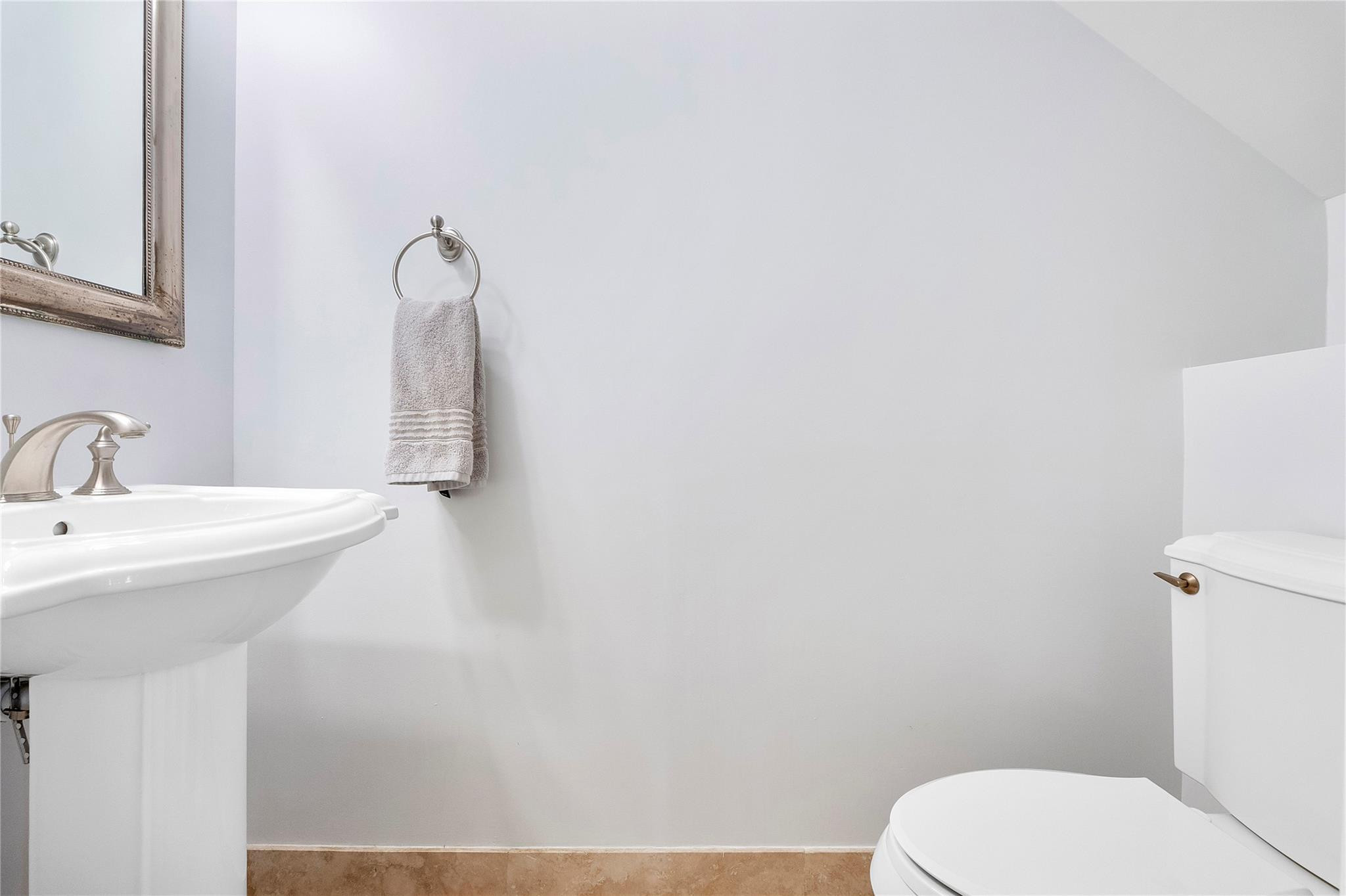 HOLMBERG & MC KEES - Residential