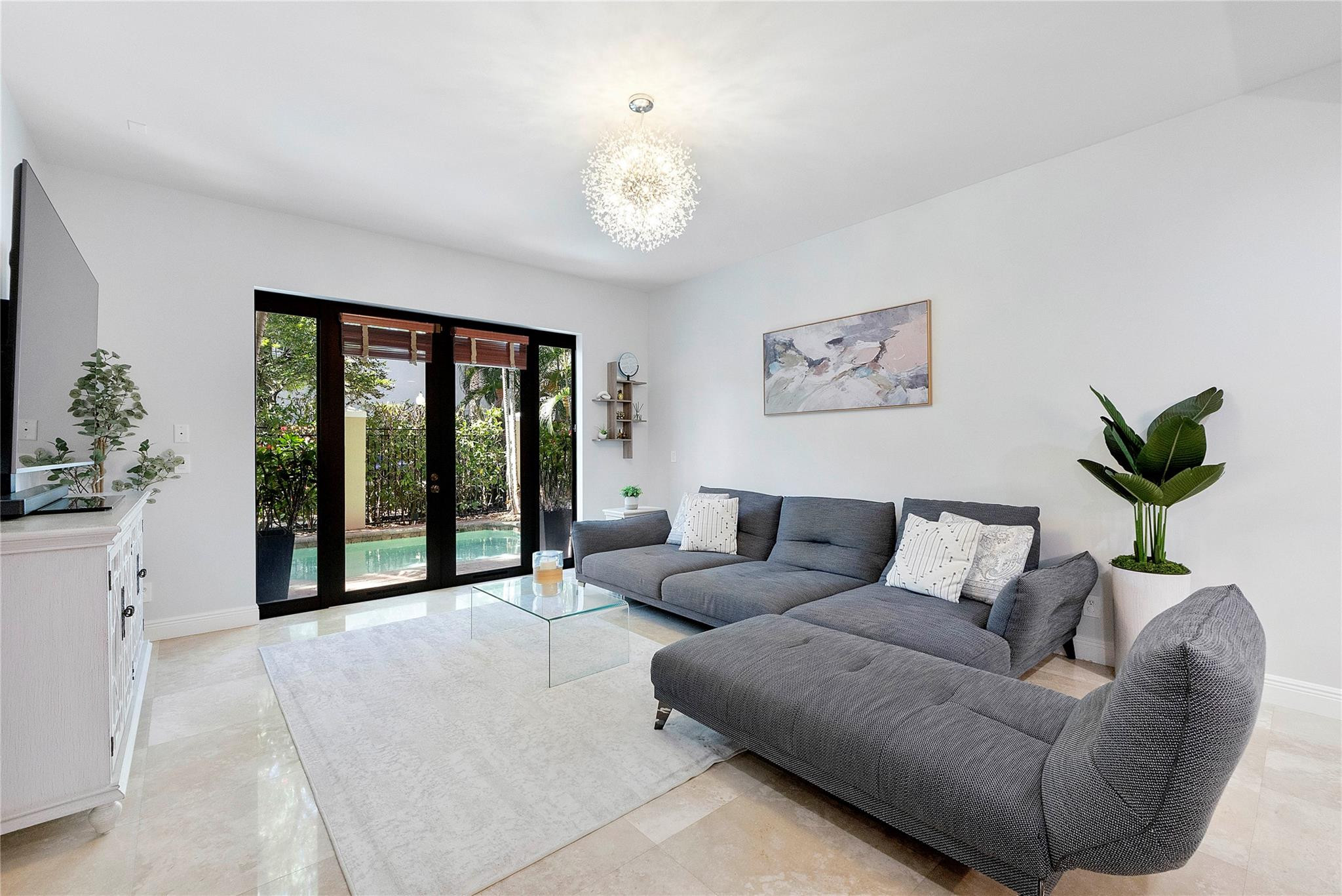 HOLMBERG & MC KEES - Residential