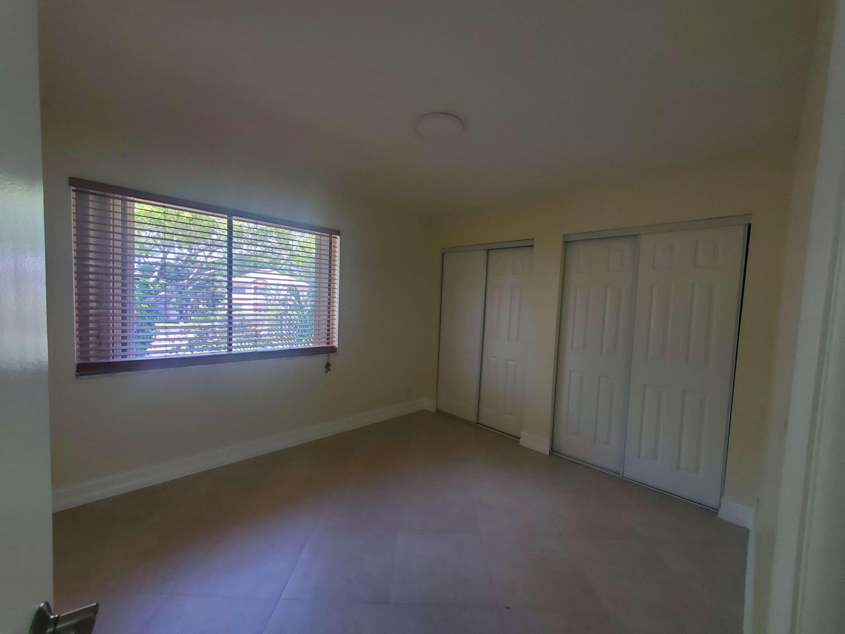 WIMBLEDON AT JACARANDA CONDO - Residential