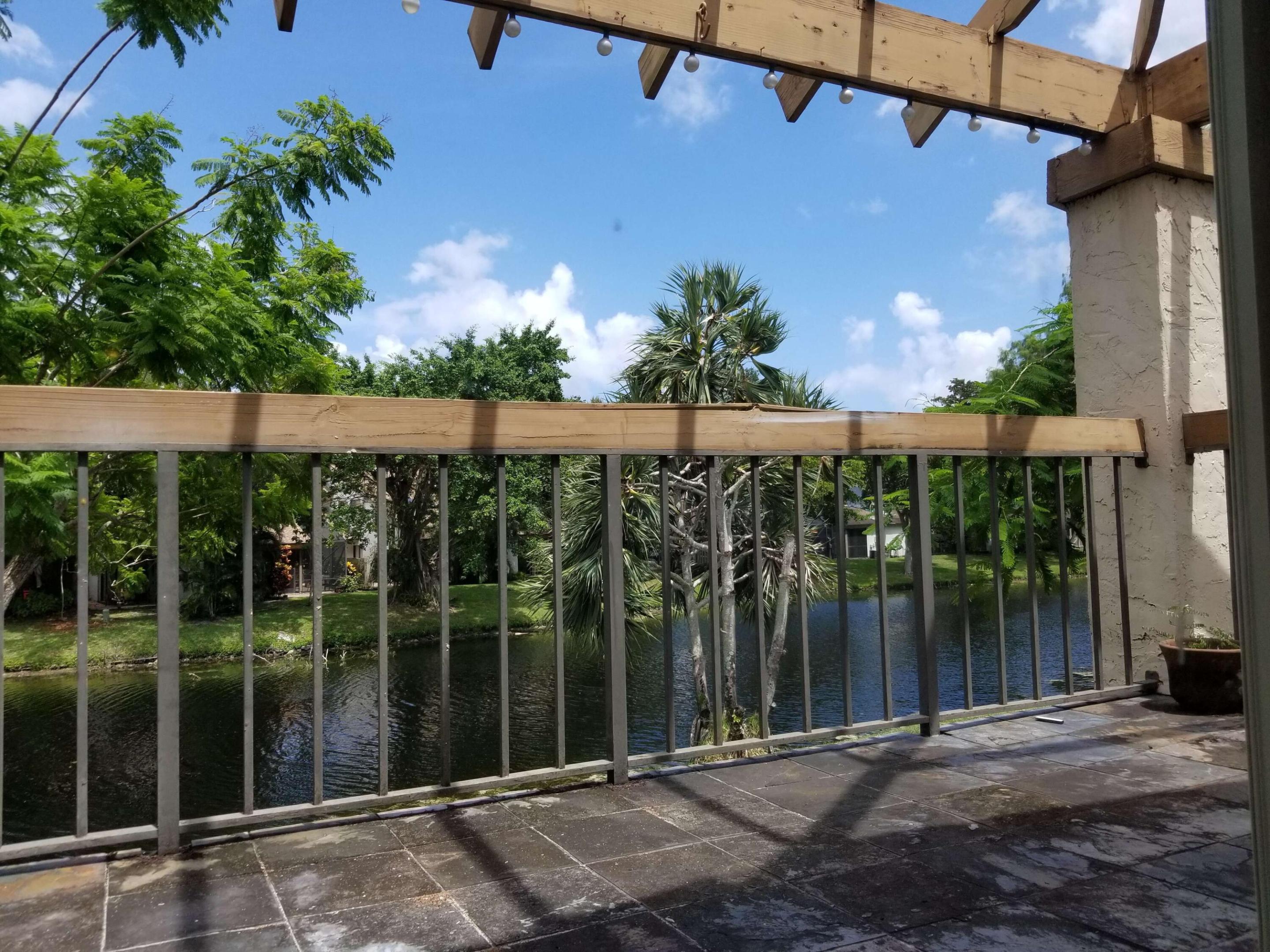 WIMBLEDON AT JACARANDA CONDO - Residential