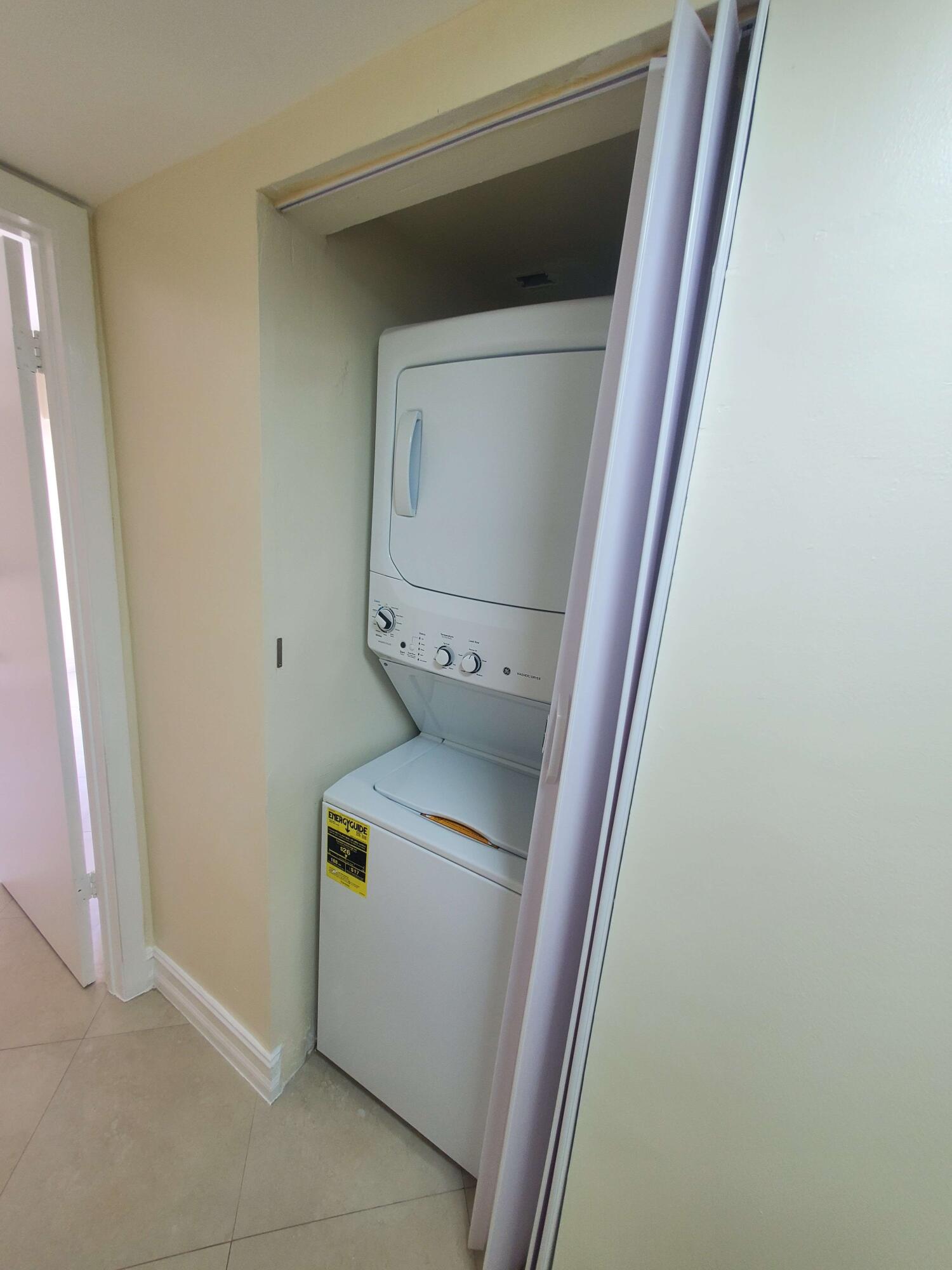 WIMBLEDON AT JACARANDA CONDO - Residential