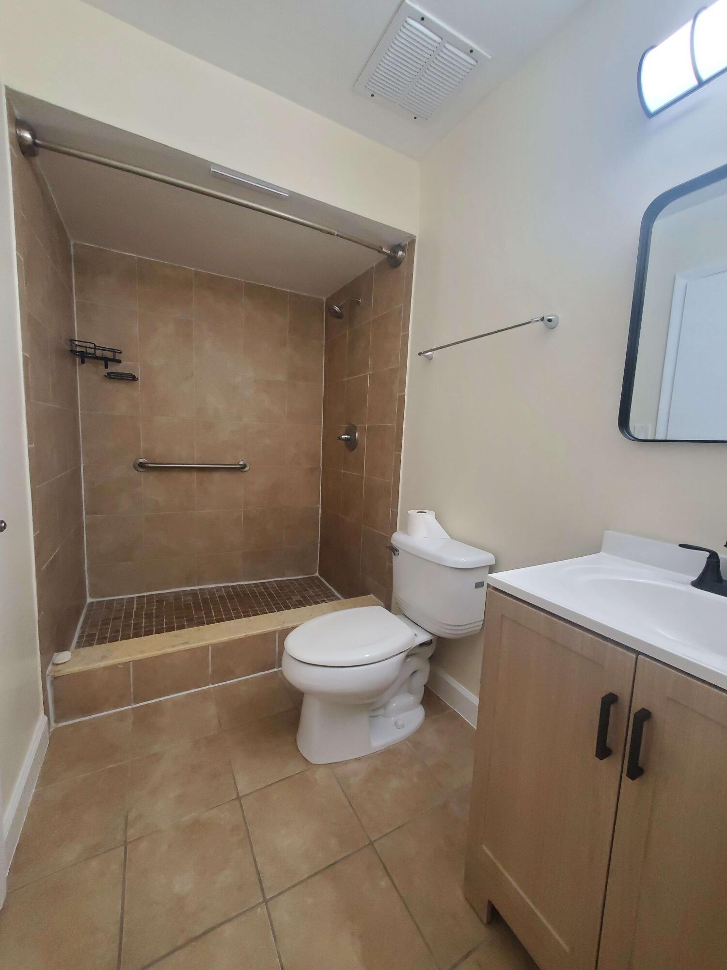 WIMBLEDON AT JACARANDA CONDO - Residential