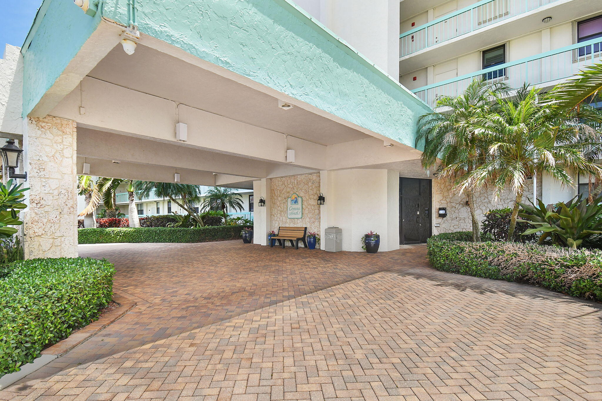 OCEANA OCEANFRONT CONDOMINIUM I - Residential