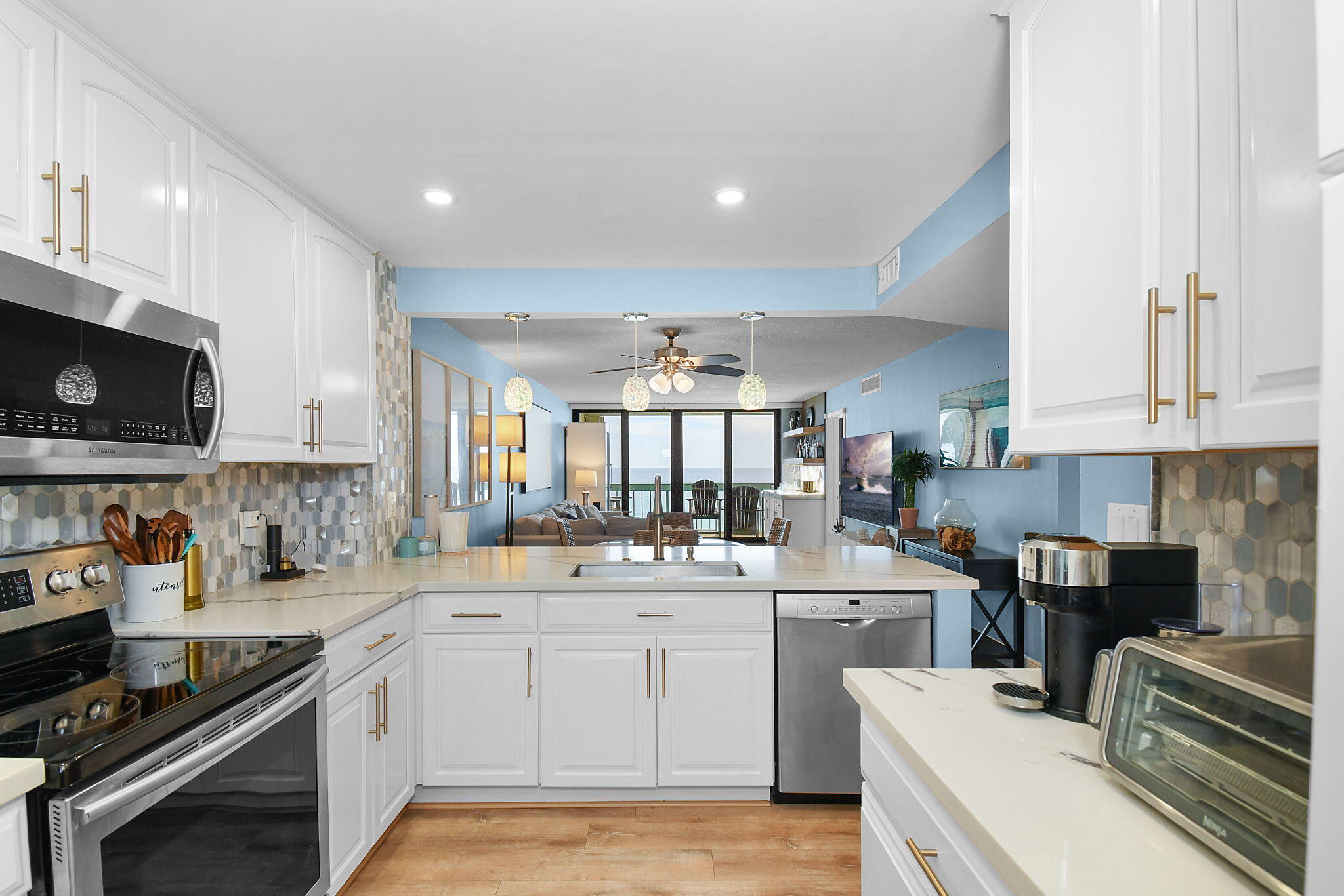 OCEANA OCEANFRONT CONDOMINIUM I - Residential