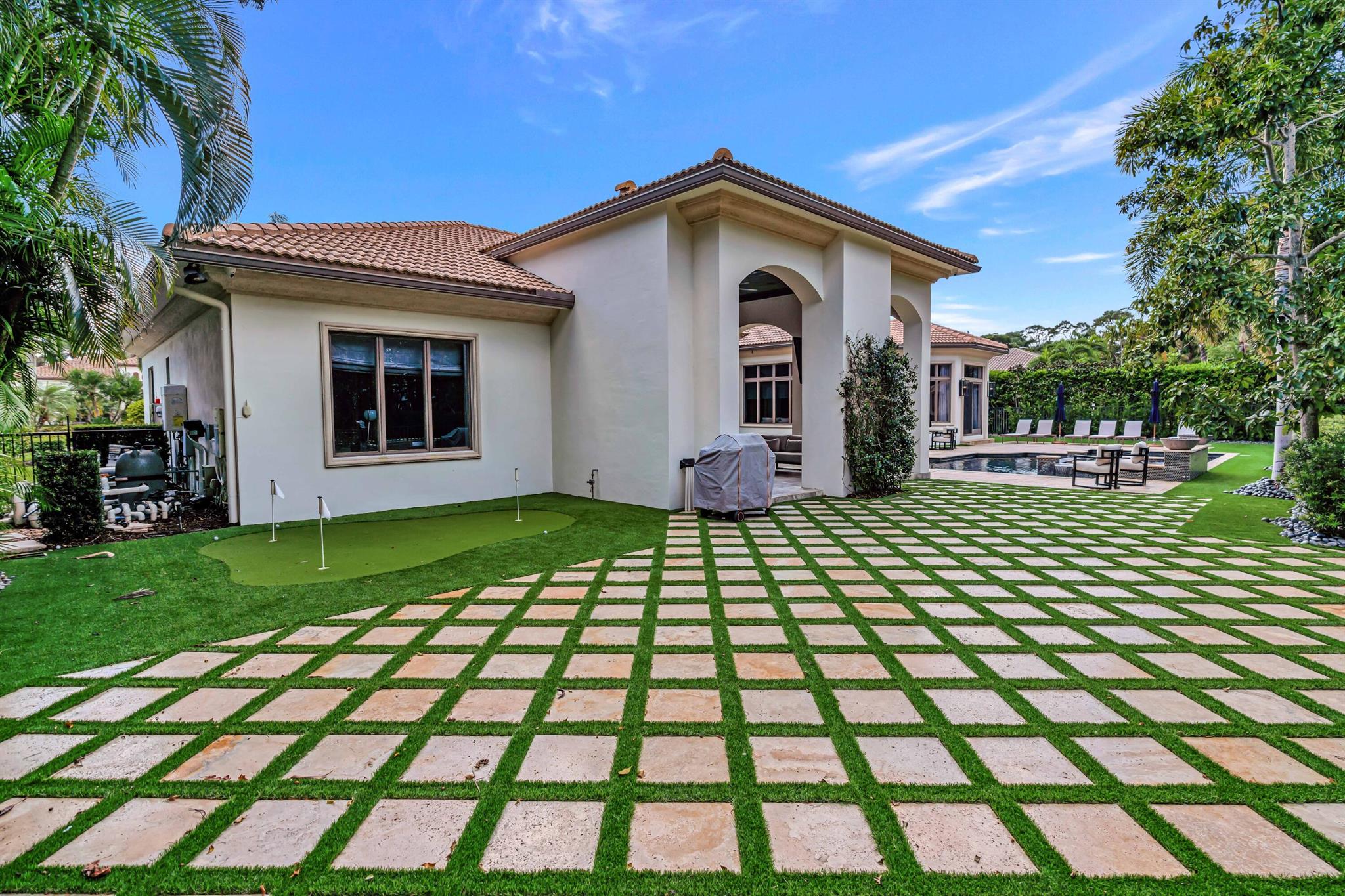 OLD PALM 4 - Residential