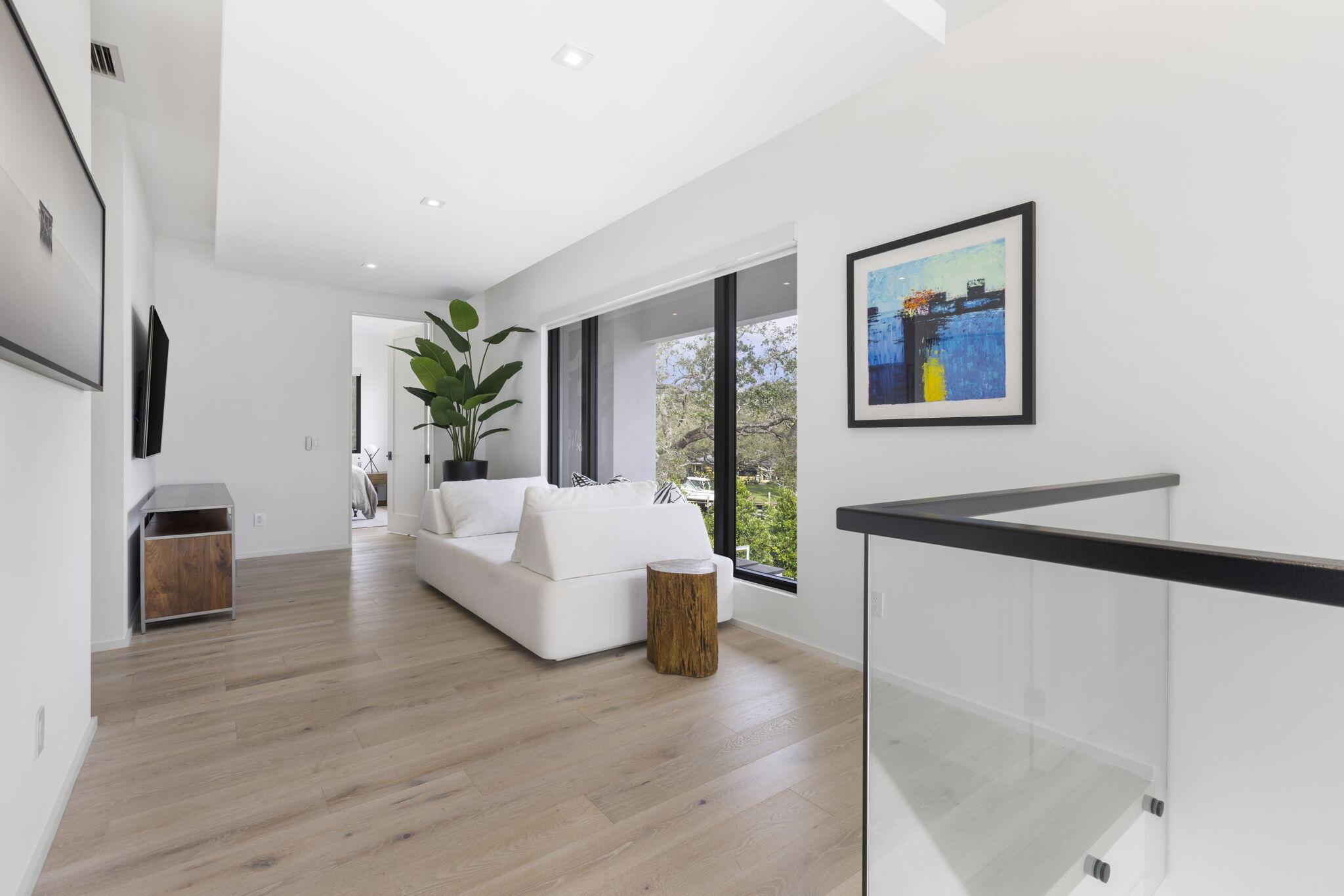 INTRACOASTAL PARK - Residential