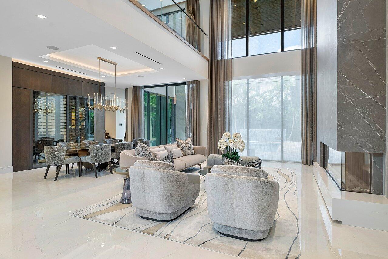 ROYAL PALM YACHT & COUNTRY CLUB - Residential
