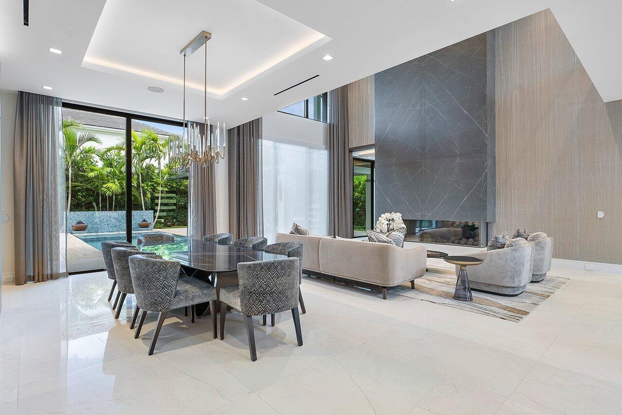 ROYAL PALM YACHT & COUNTRY CLUB - Residential